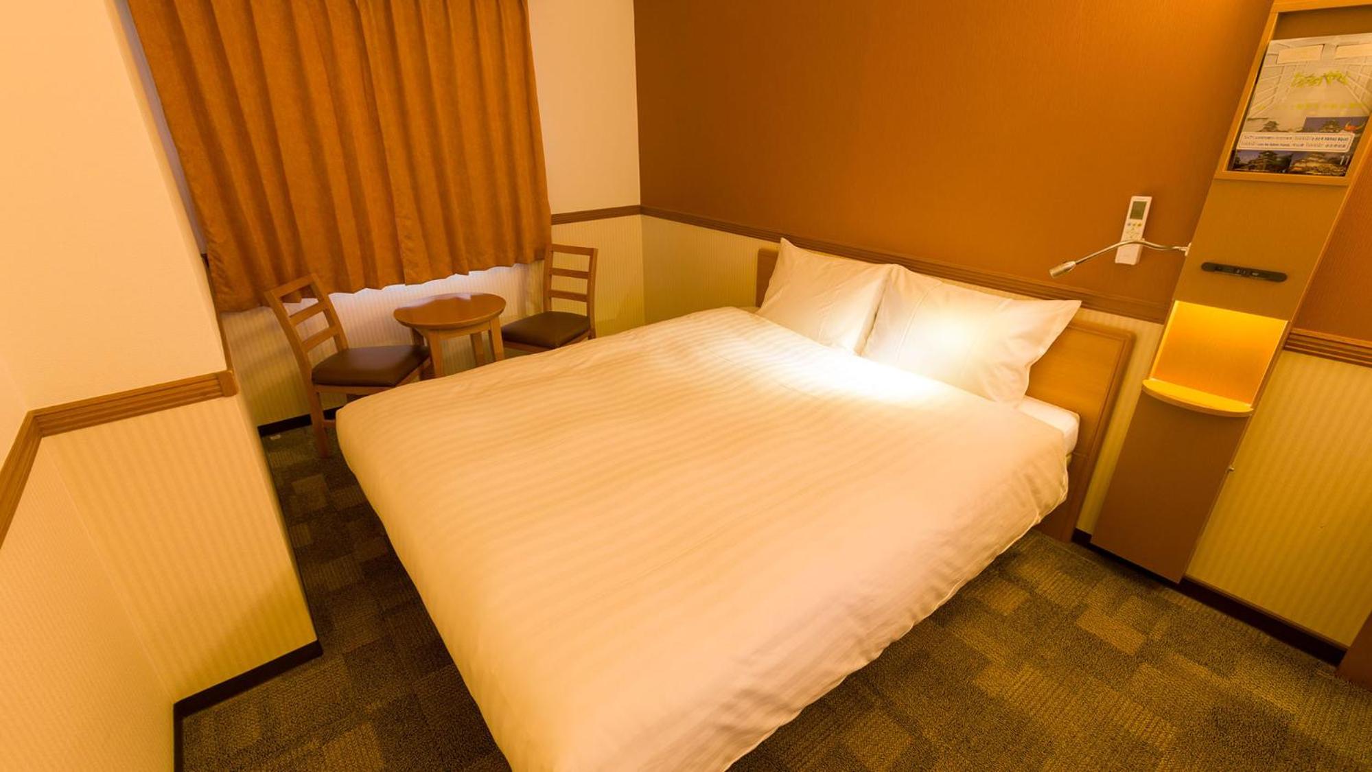 Queen Room - Non-Smoking