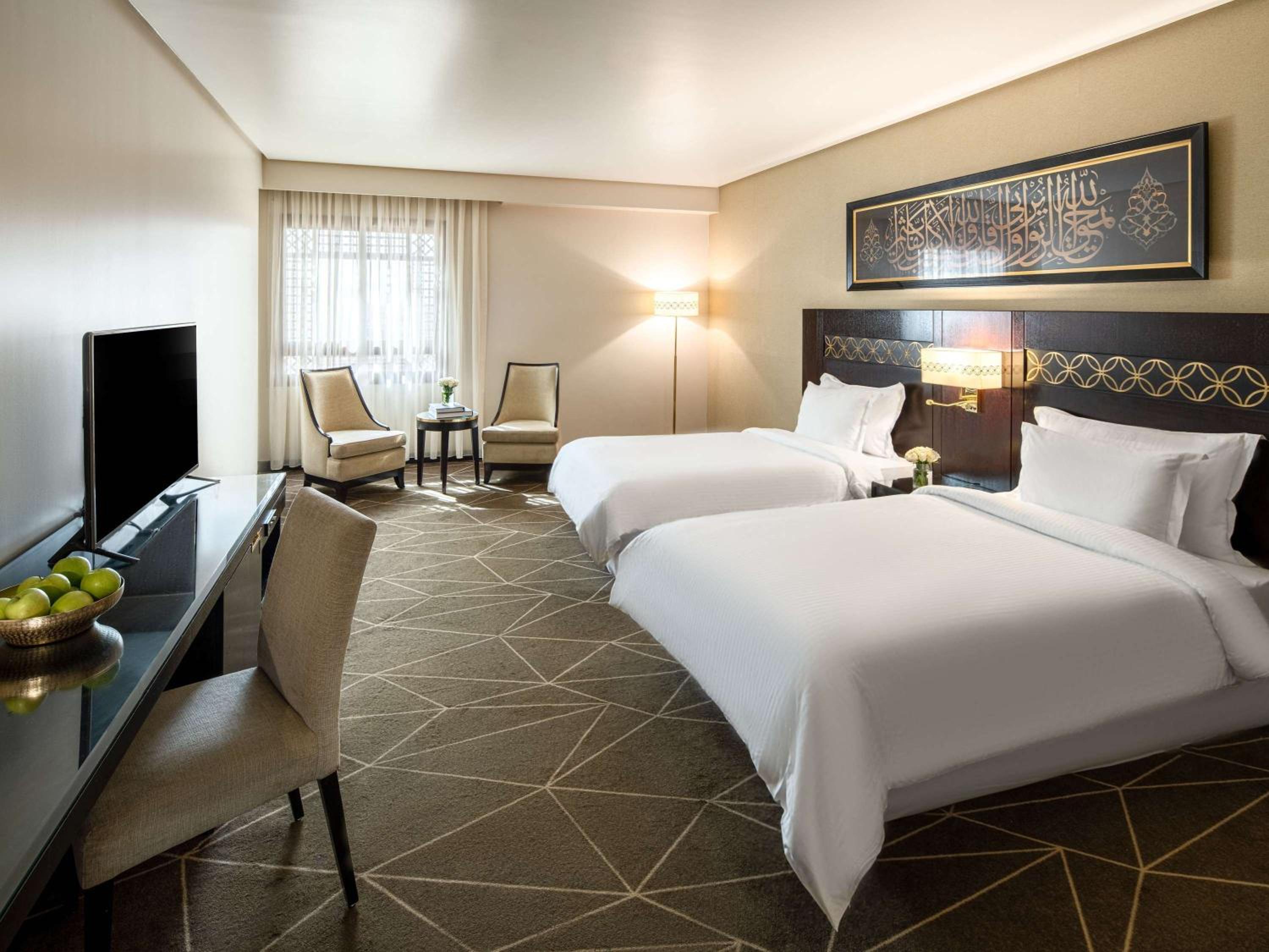 Superior Twin Room with City View