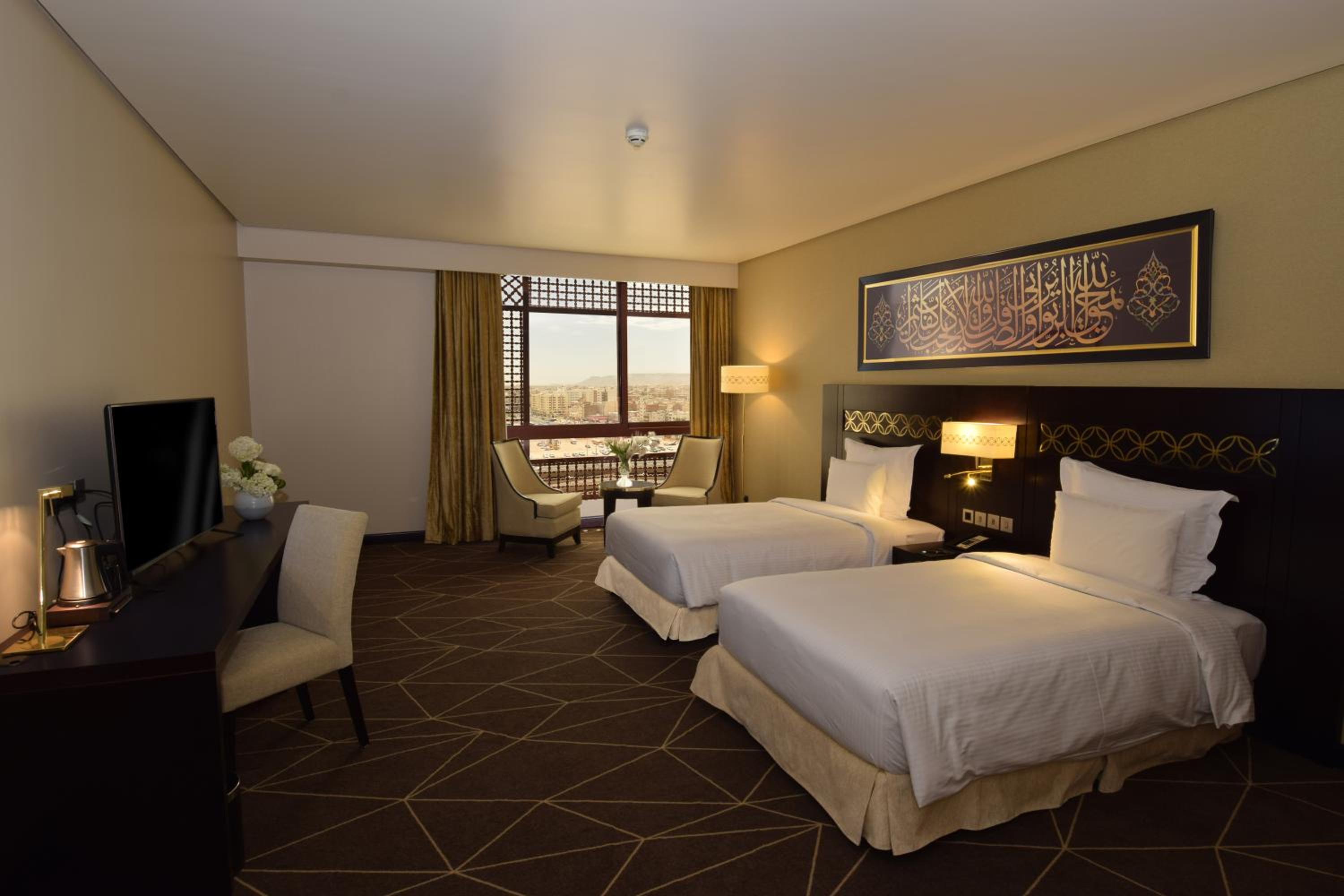 Superior Room with City View