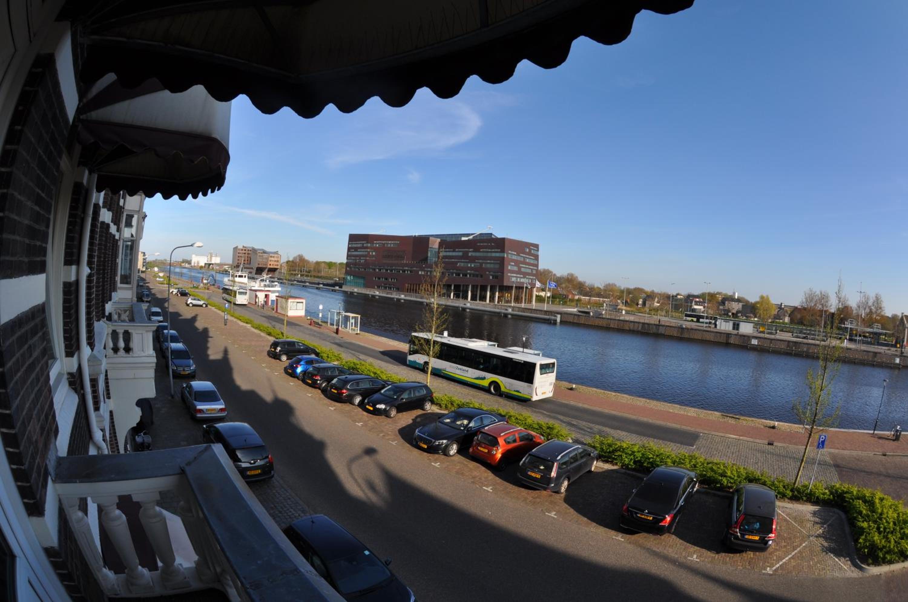 Grand Deluxe Double Room with Balcony