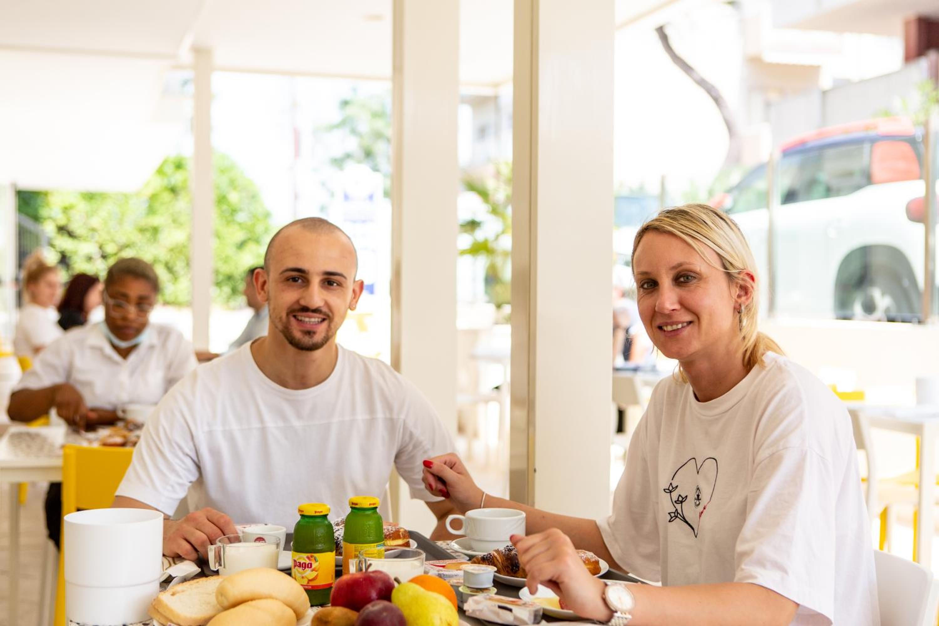 Family Room with Side Sea View and Balcony