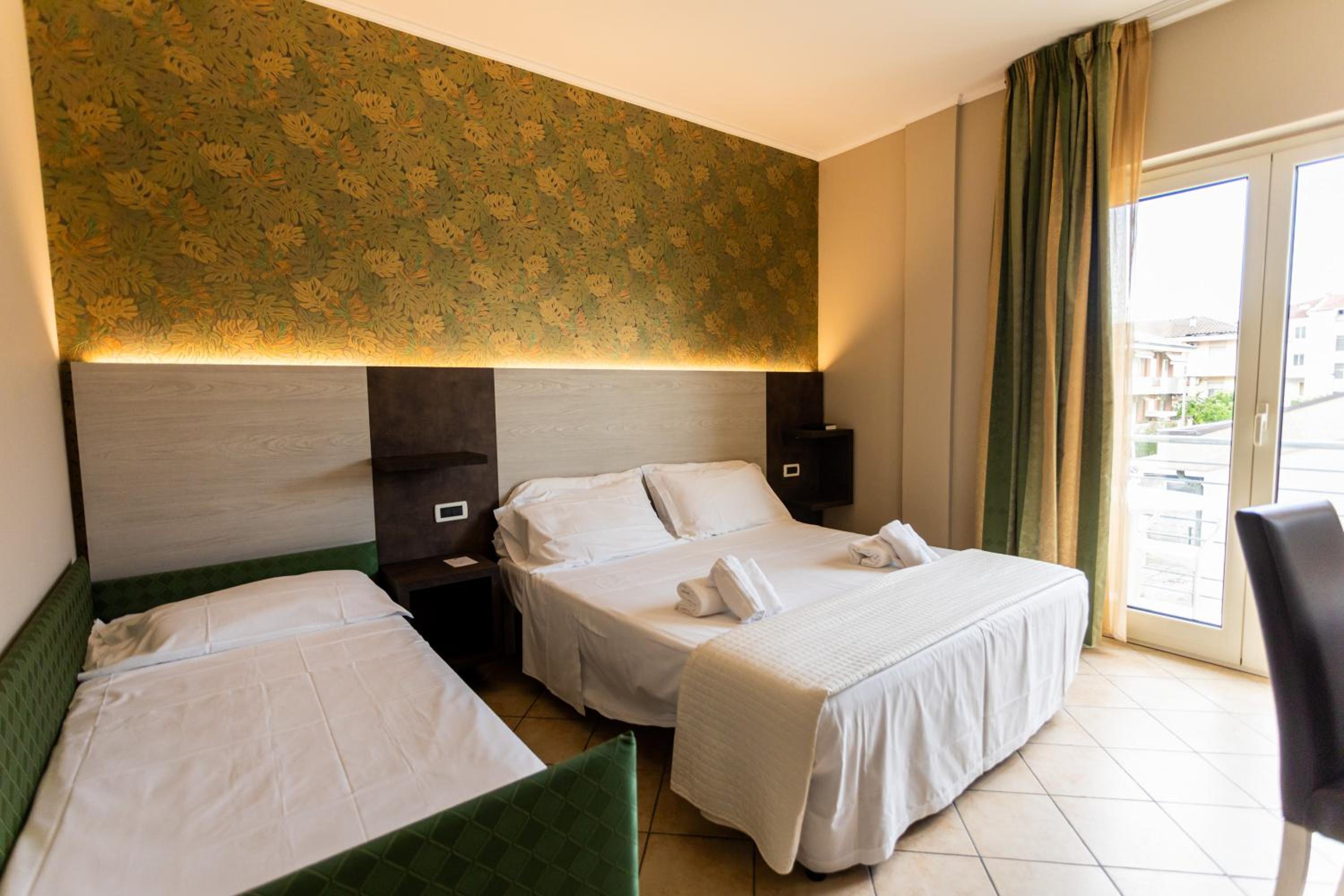 Quadruple Room with Balcony