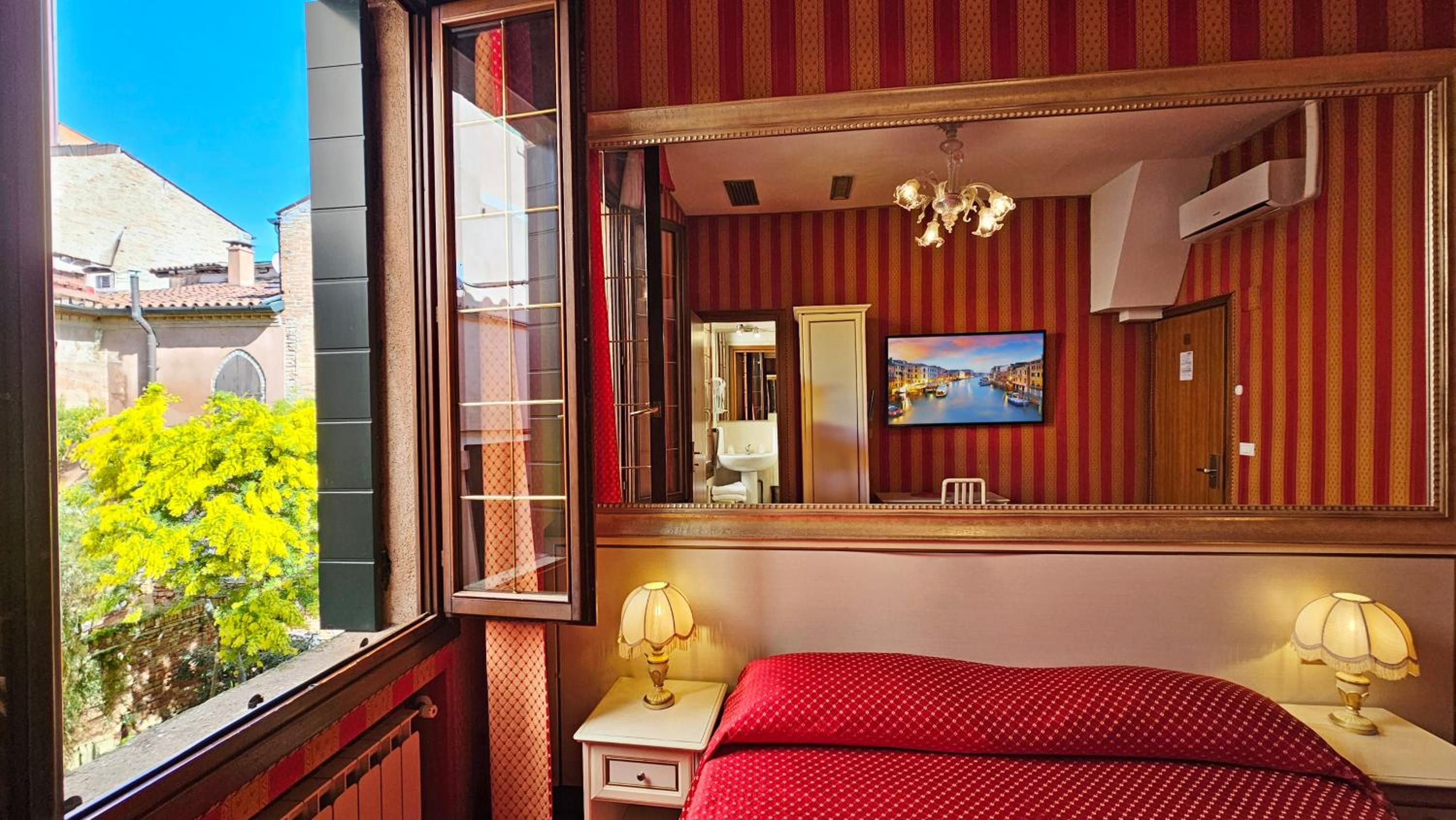 Superior Double or Twin Room with Garden View