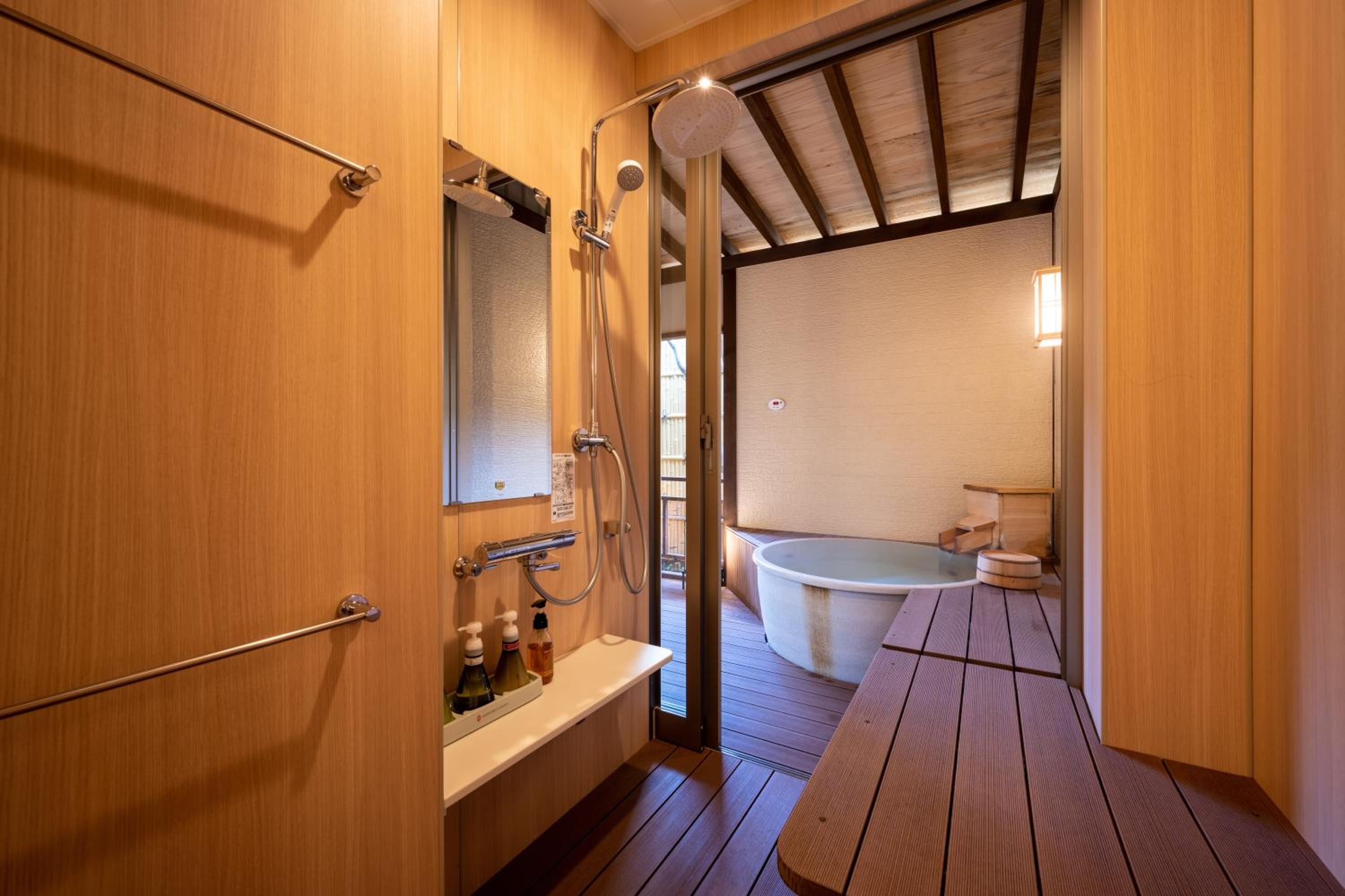 Deluxe Queen Room with Two Queen Beds