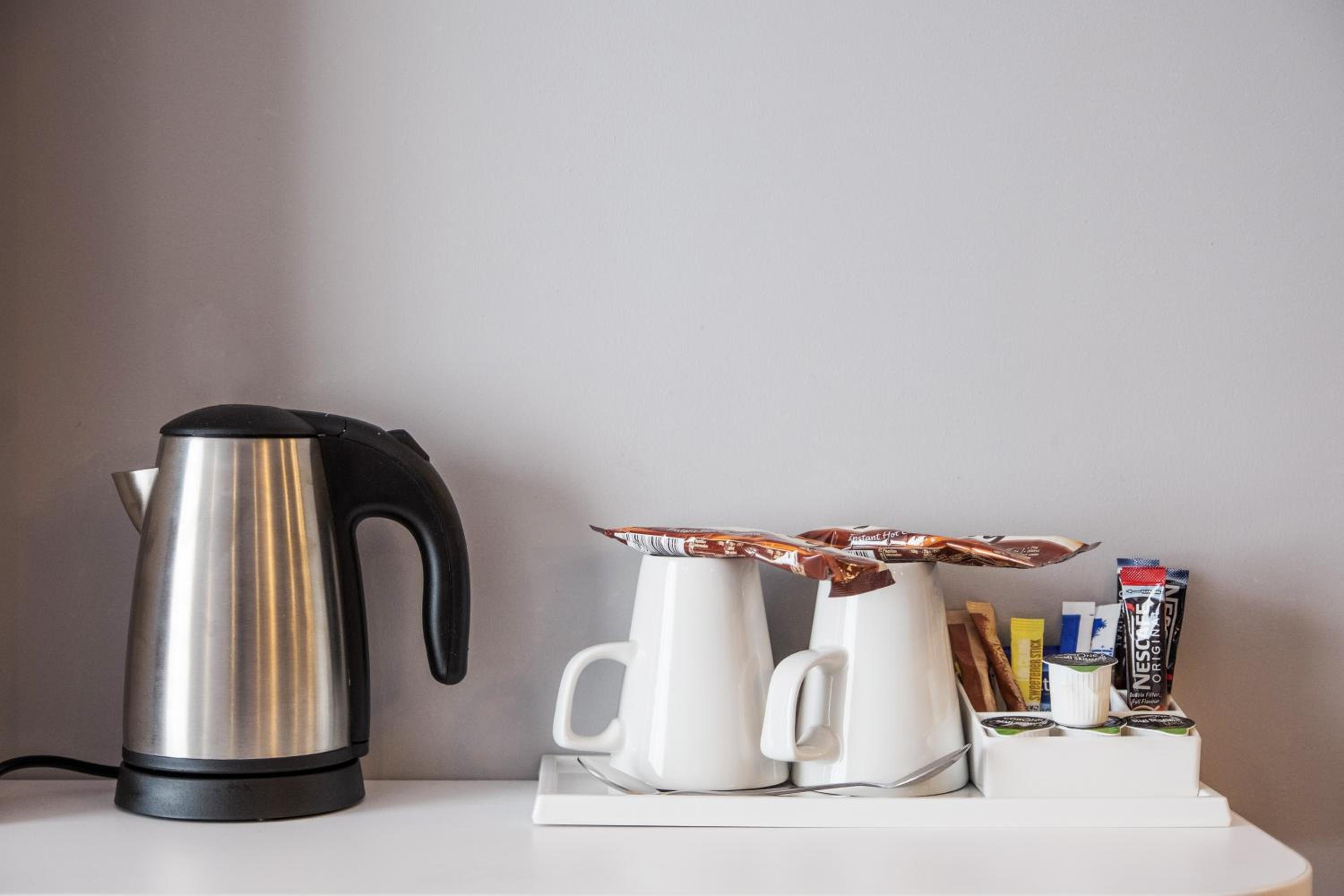 Standard Twin Room with Free Hot Breakfast