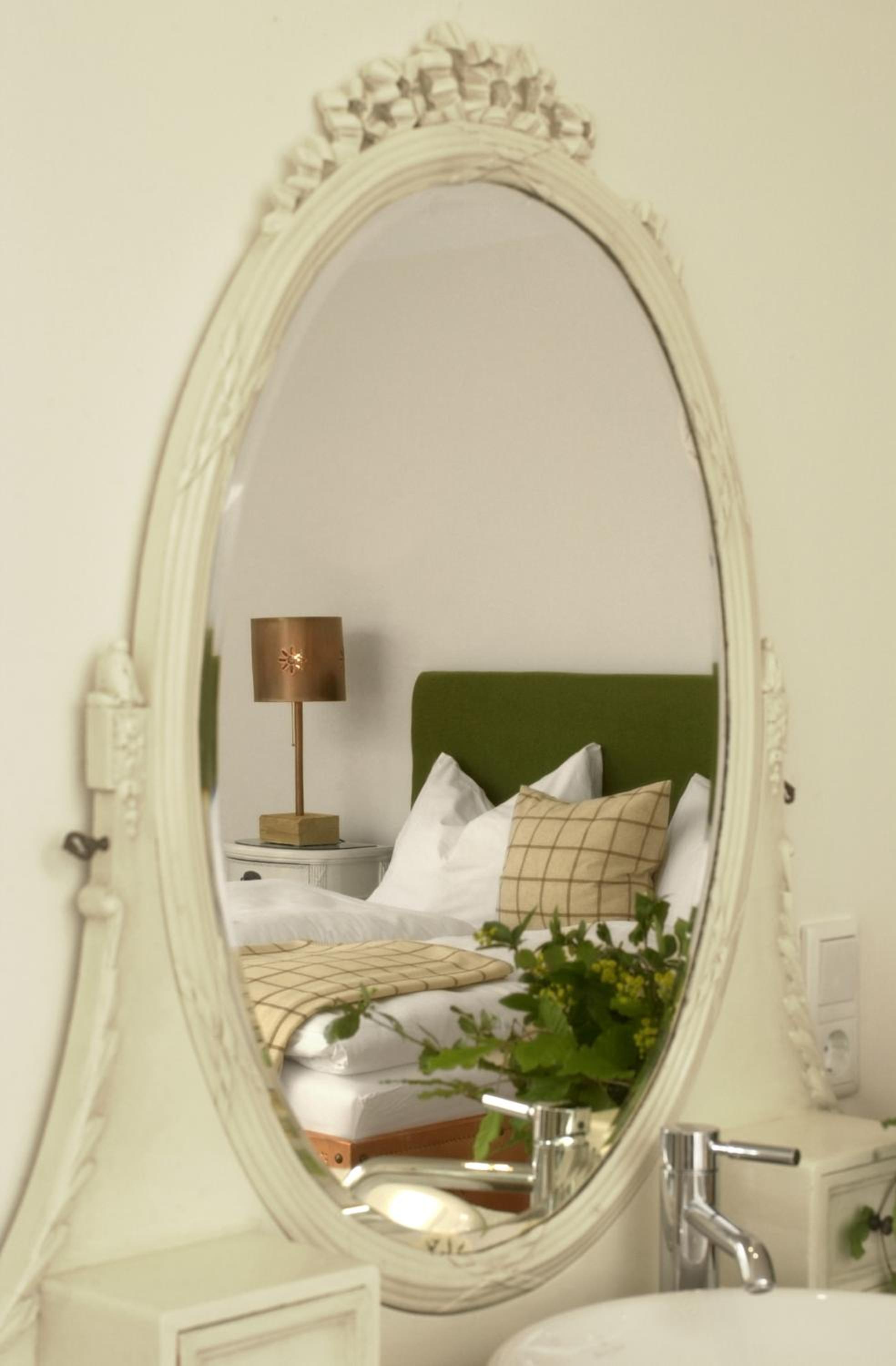 Double Room Post Geschichten