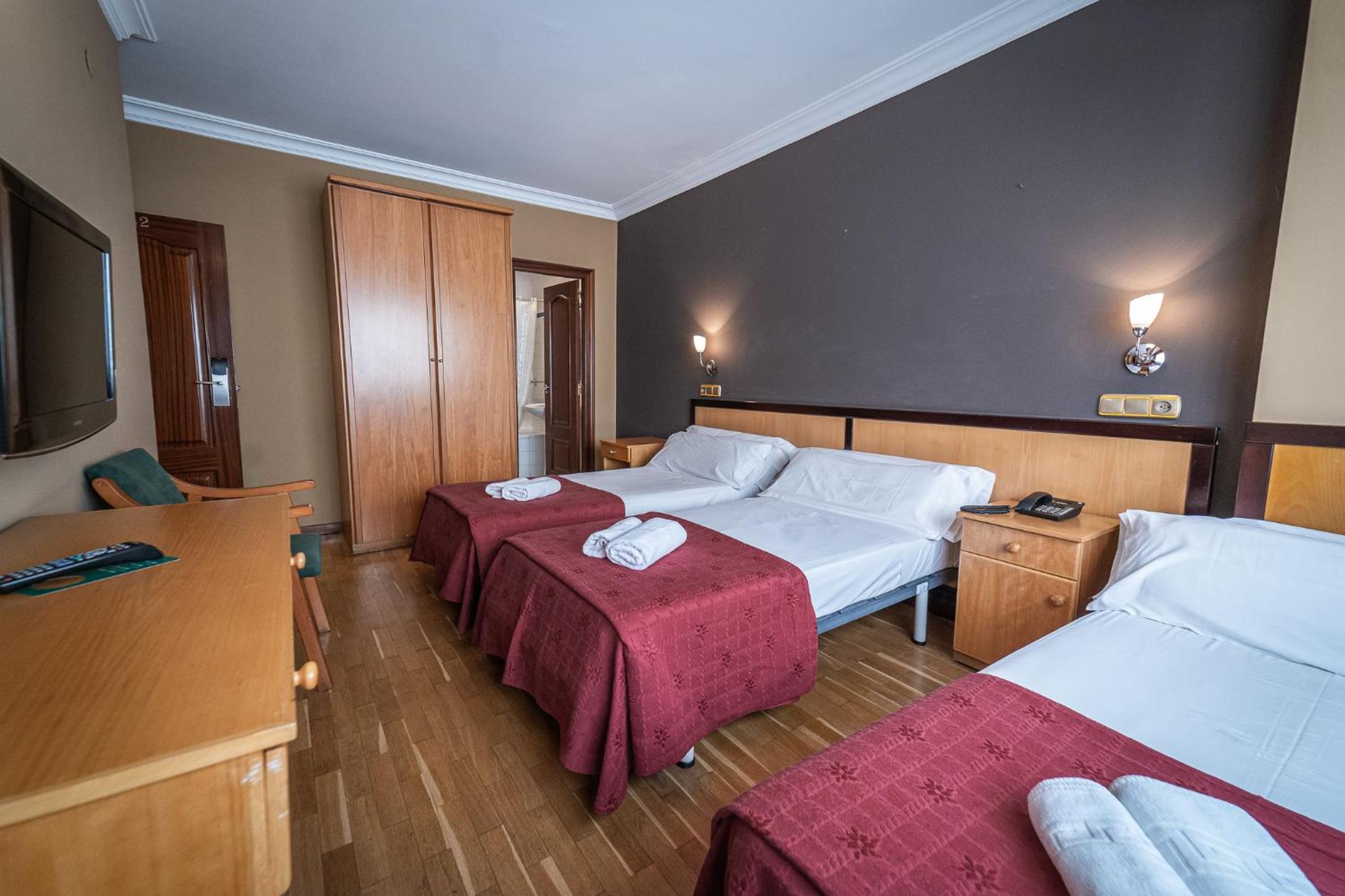 Triple Room