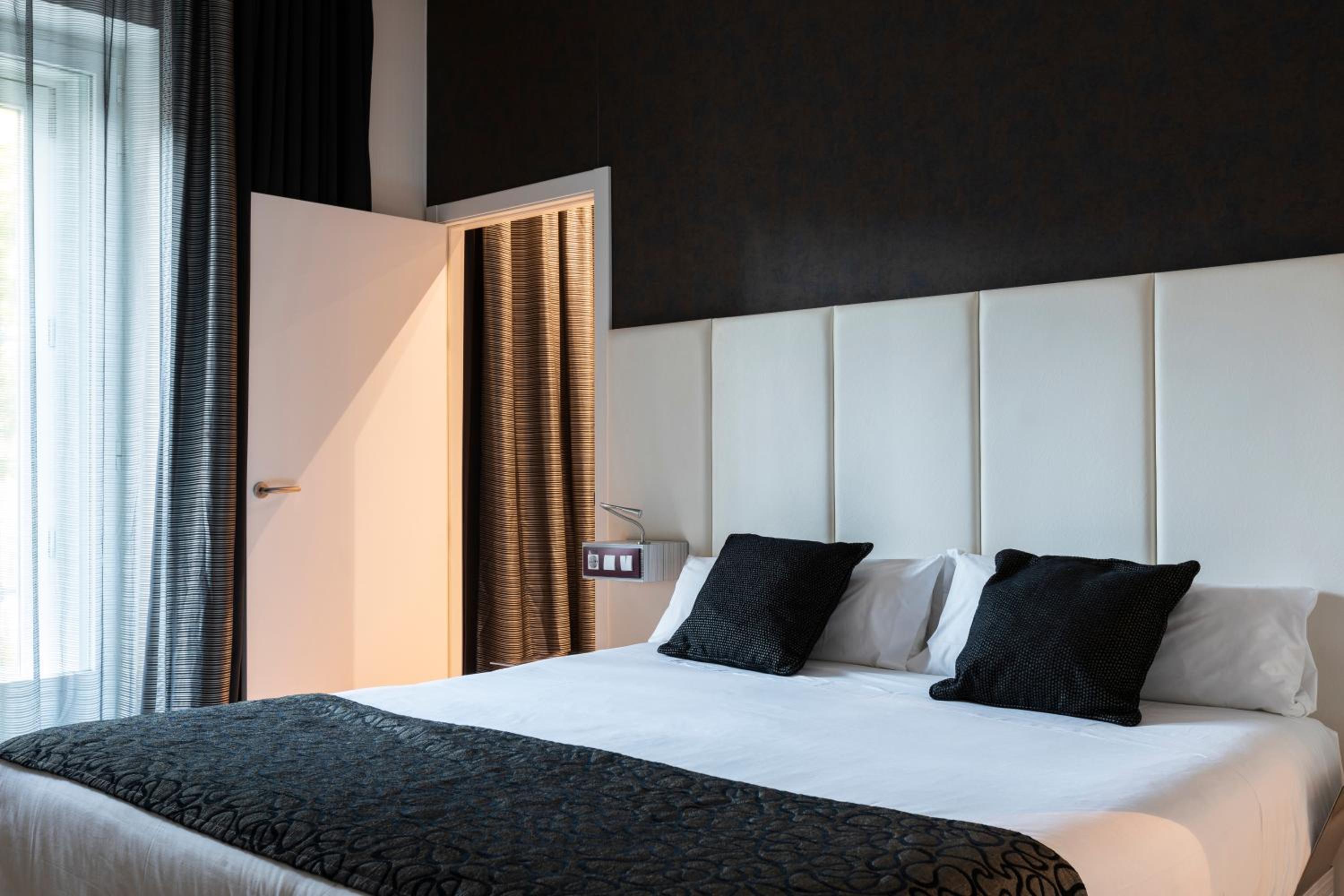 Apartment (6 Adults)