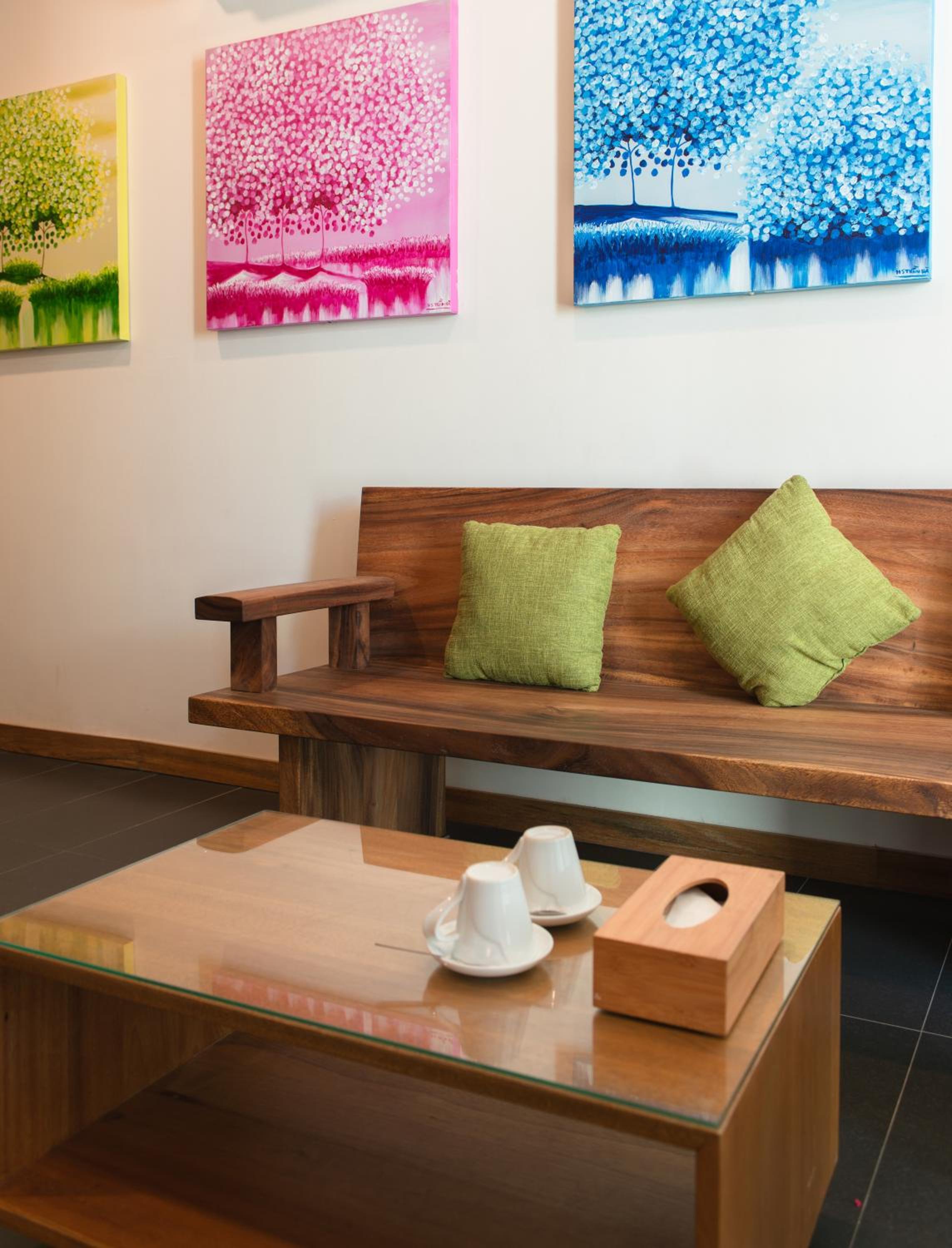 Three-Bedroom Apartment with Sea View