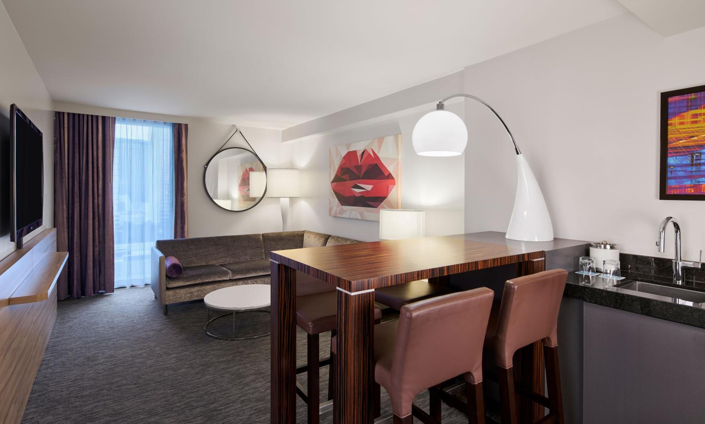 Executive King Suite, Non-Smoking	