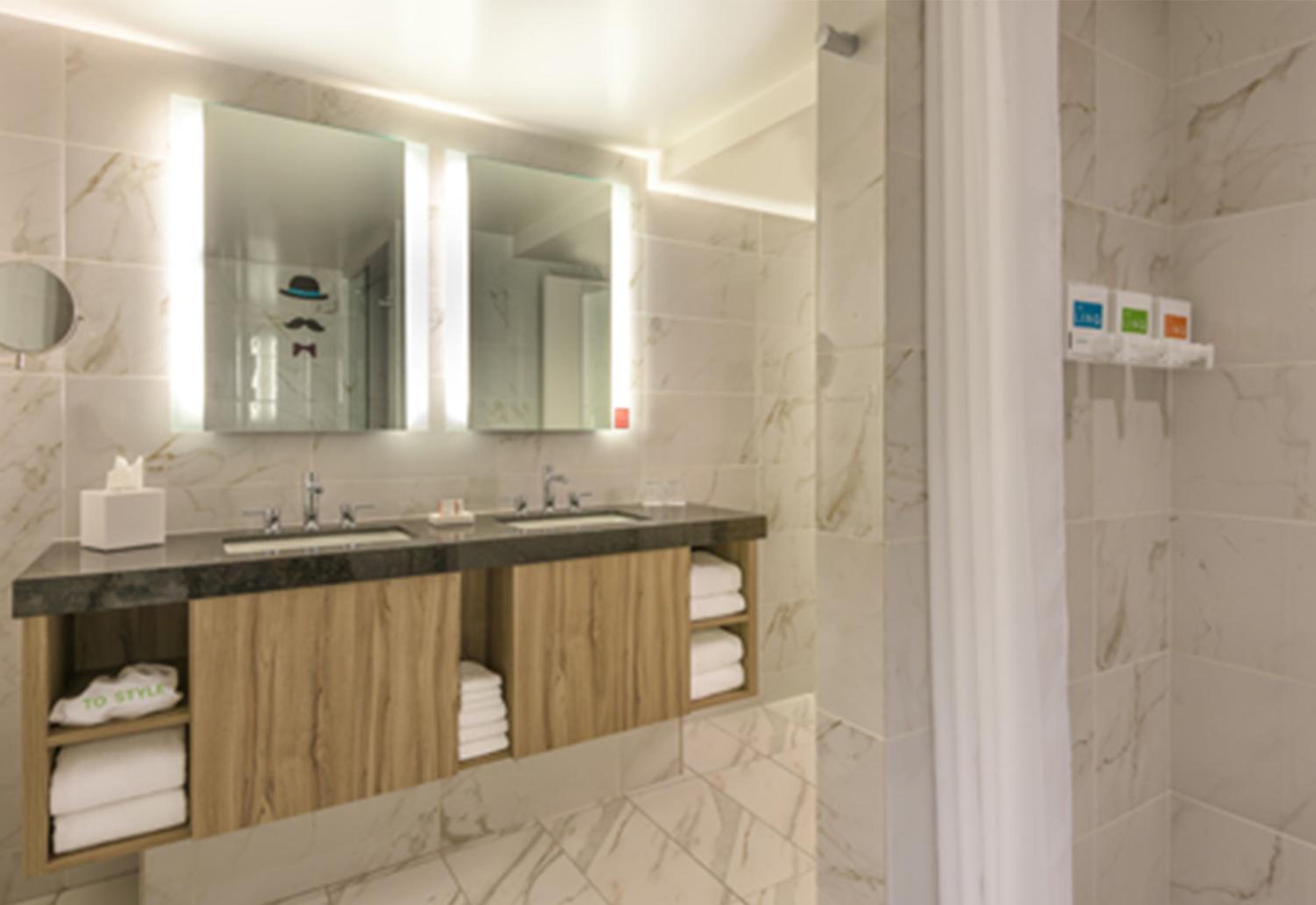 Deluxe King Suite, Non-Smoking	