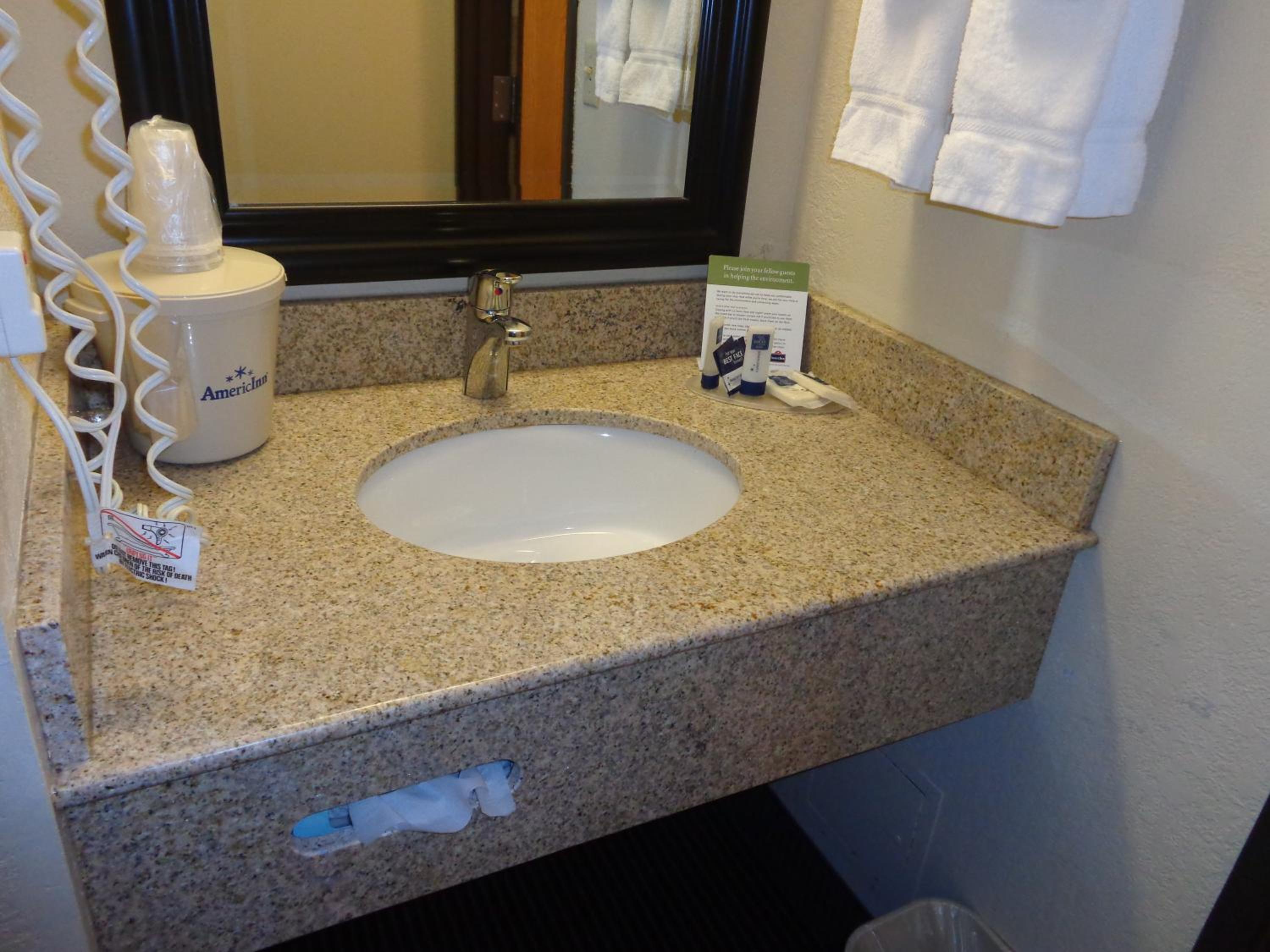 Deluxe King Room - Non-Smoking