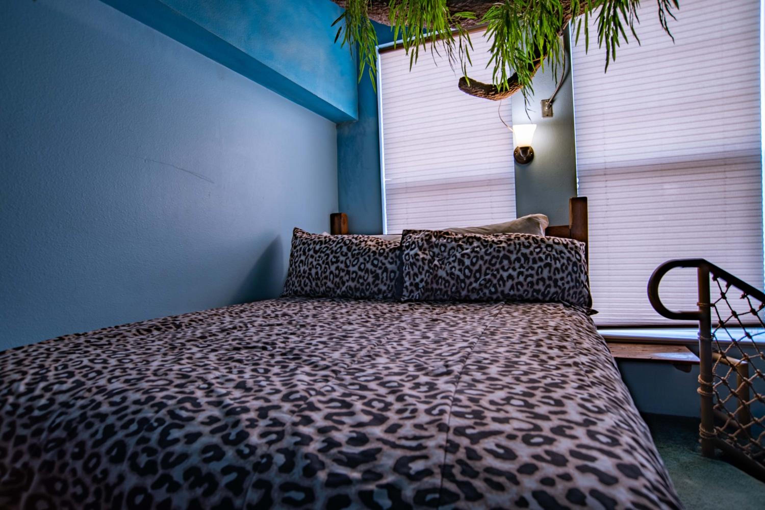 King Room with Mountain View
