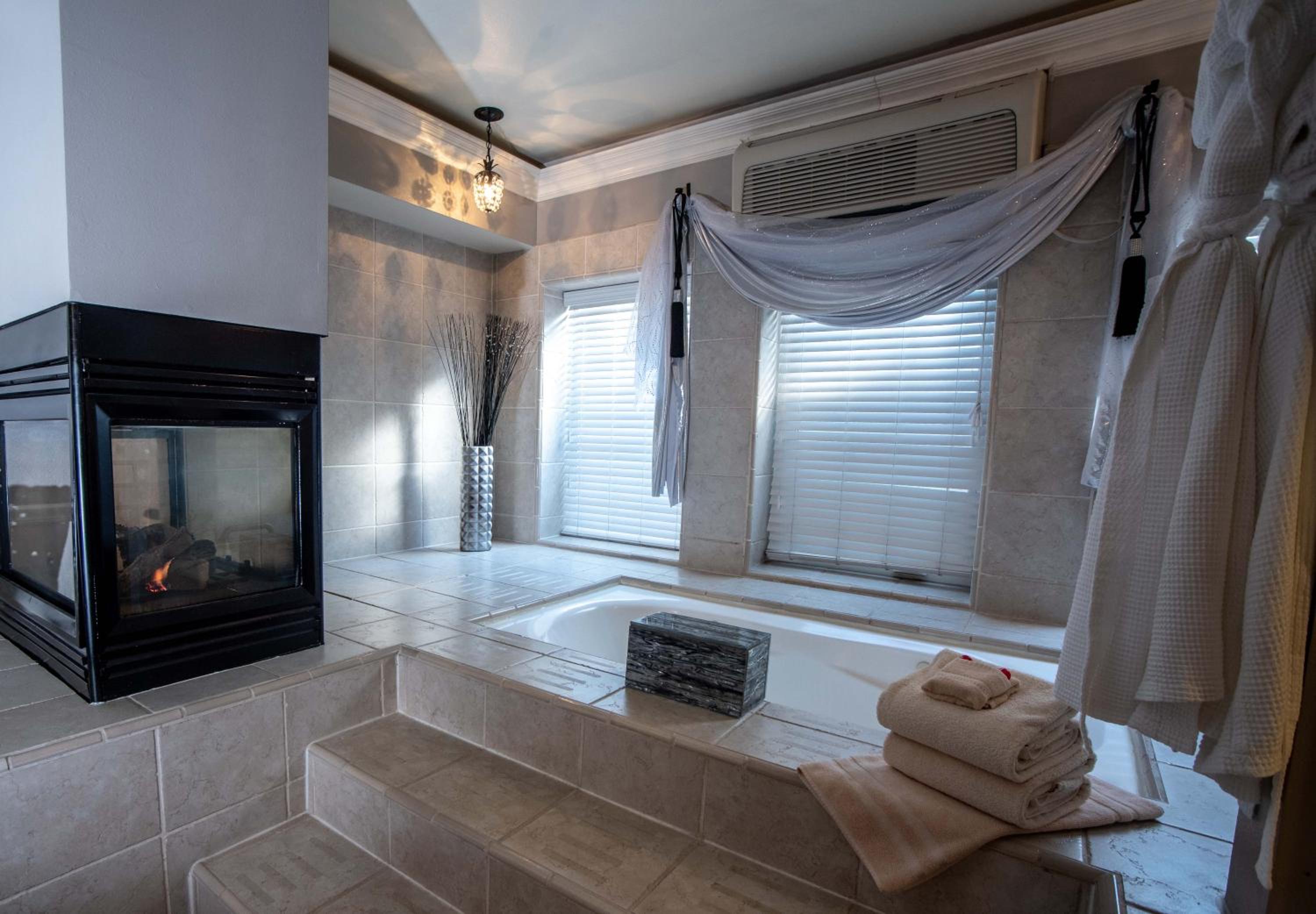 Deluxe Double Room with Balcony and Sea View