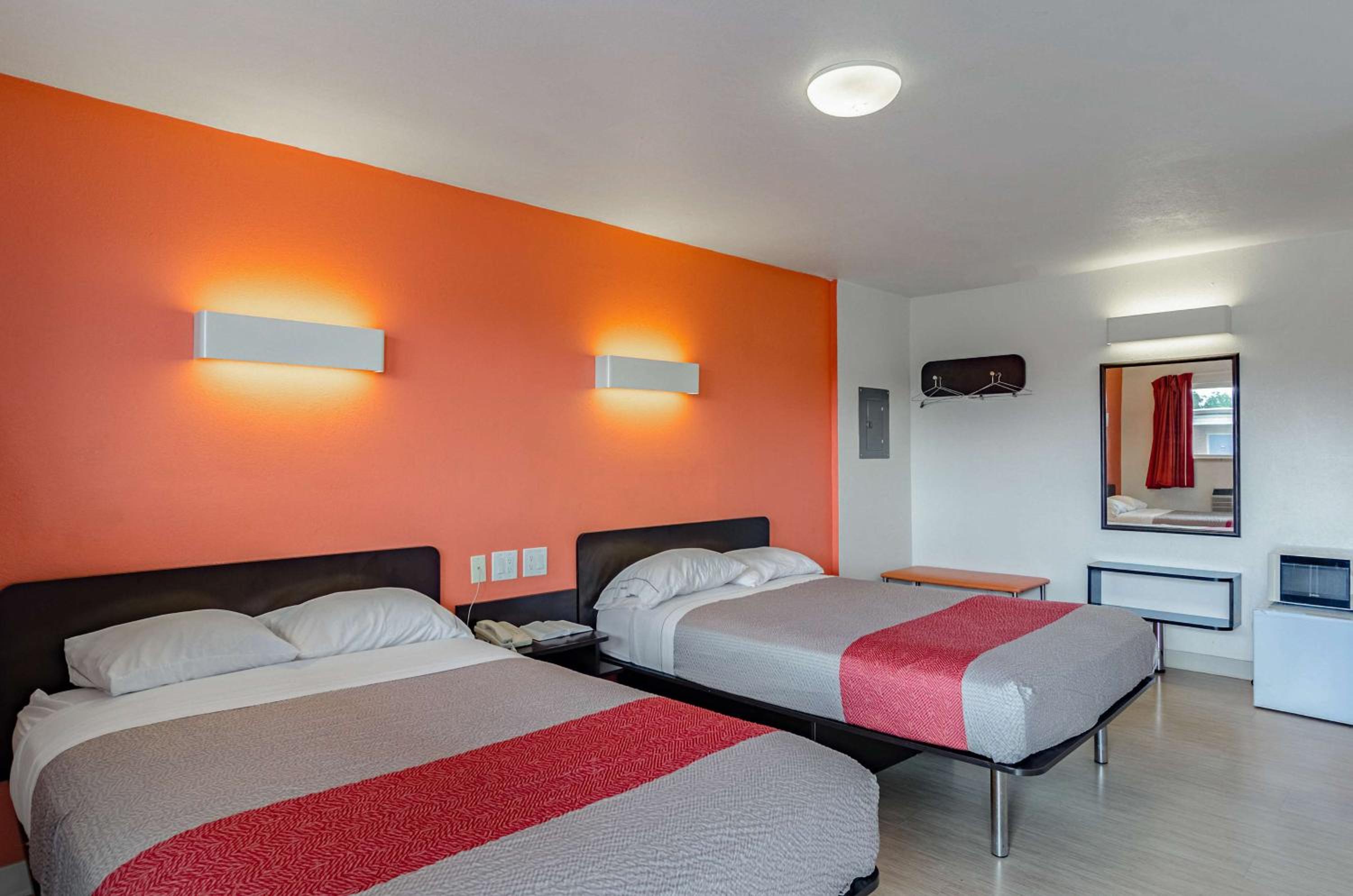 Quadruple Room - Non-Smoking