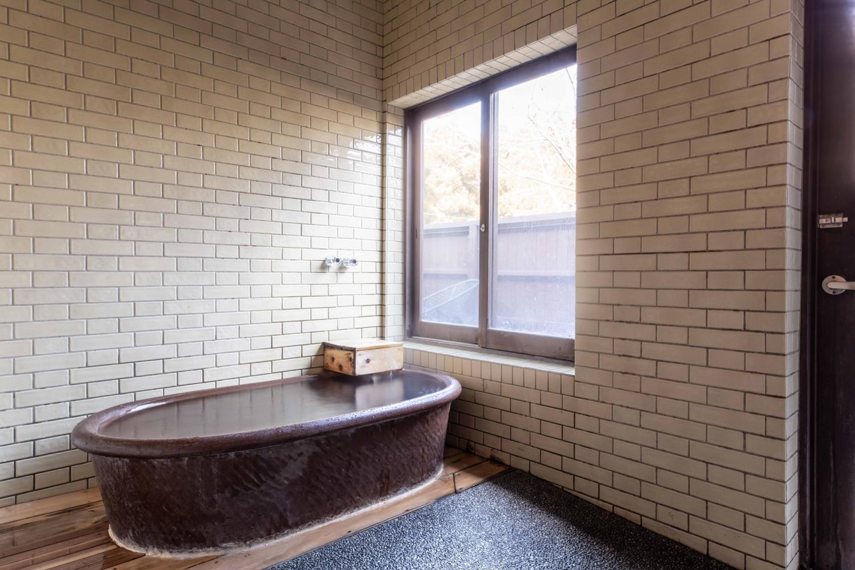 Twin Room with Tatami Area with Open-Air Bath and Indoor Bath (40㎡)