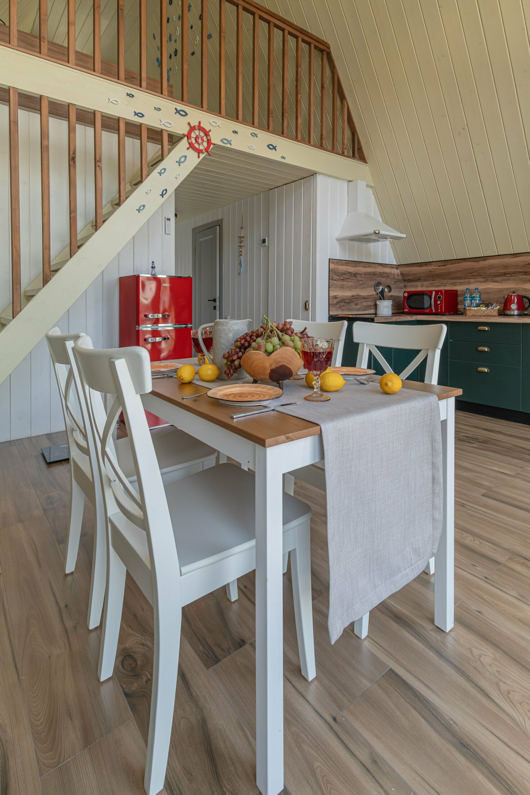 Коттедж Штурвал 4 местный с 2 дополнительными местами