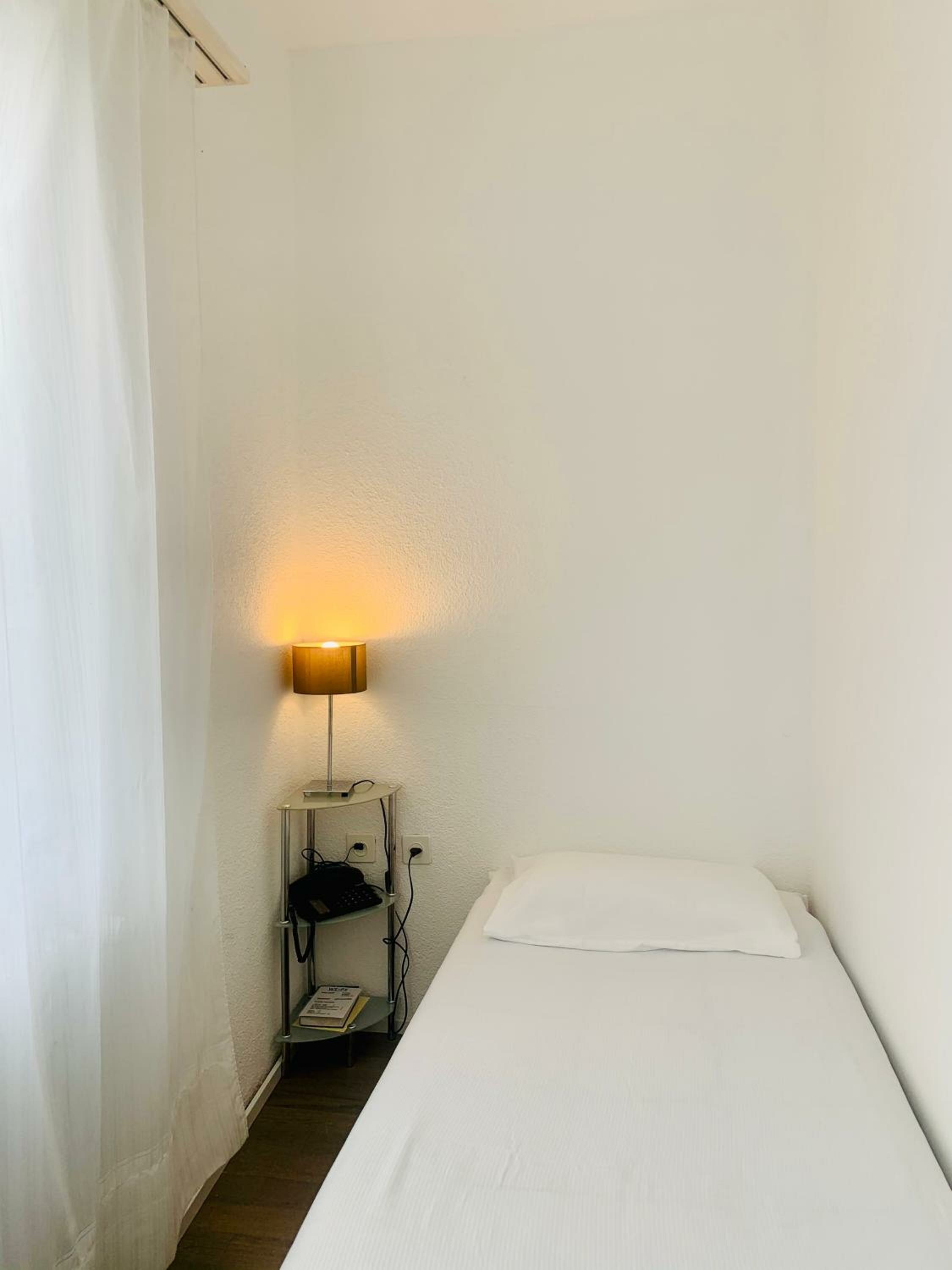 Single Room with Terrace