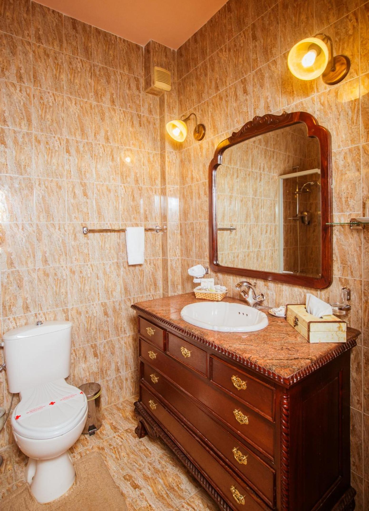 Suite with Extra Bed - Free Parking