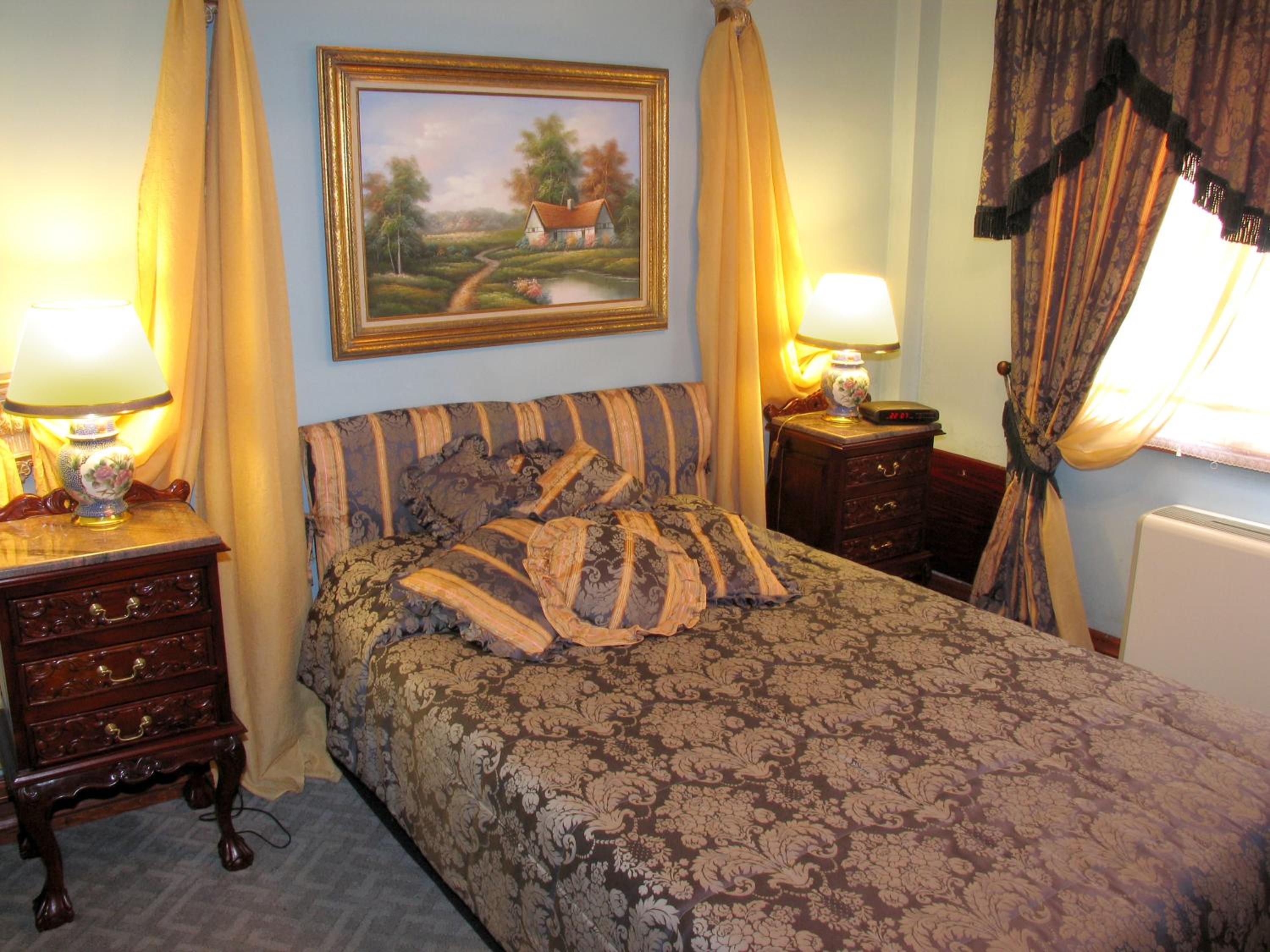 Suite with Free Parking