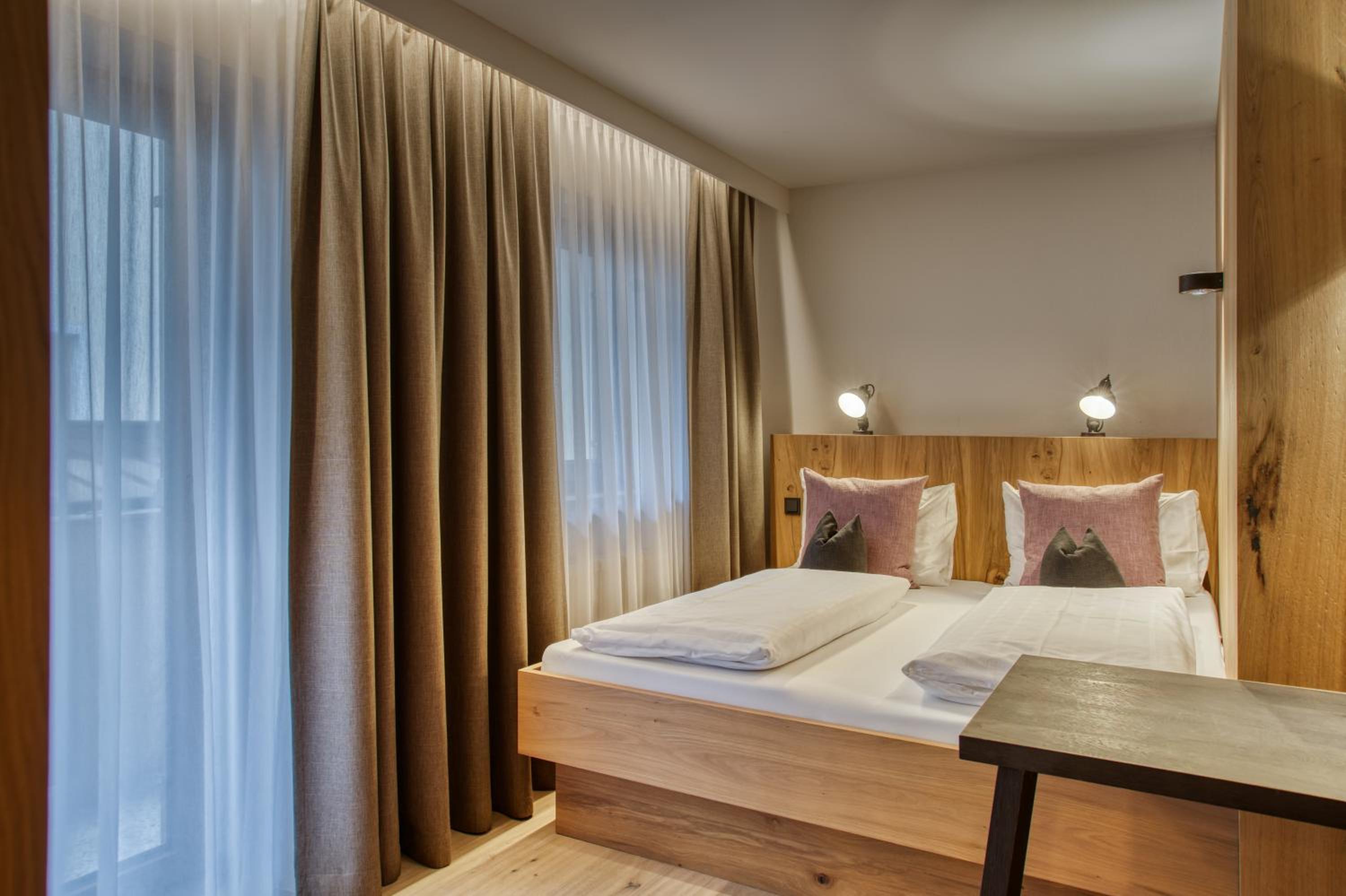 Suite with Mountain View