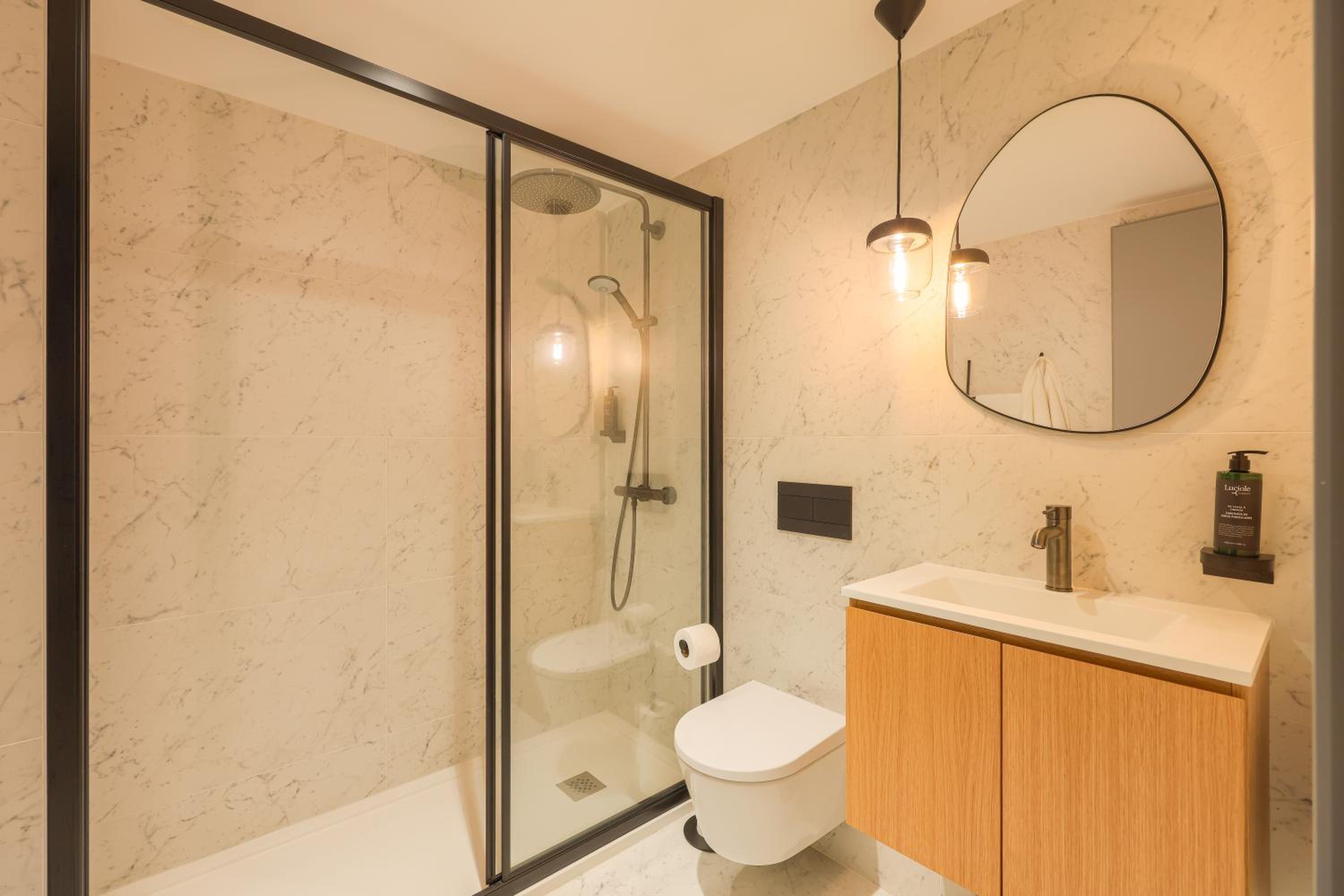 One-Bedroom Apartment with Balcony