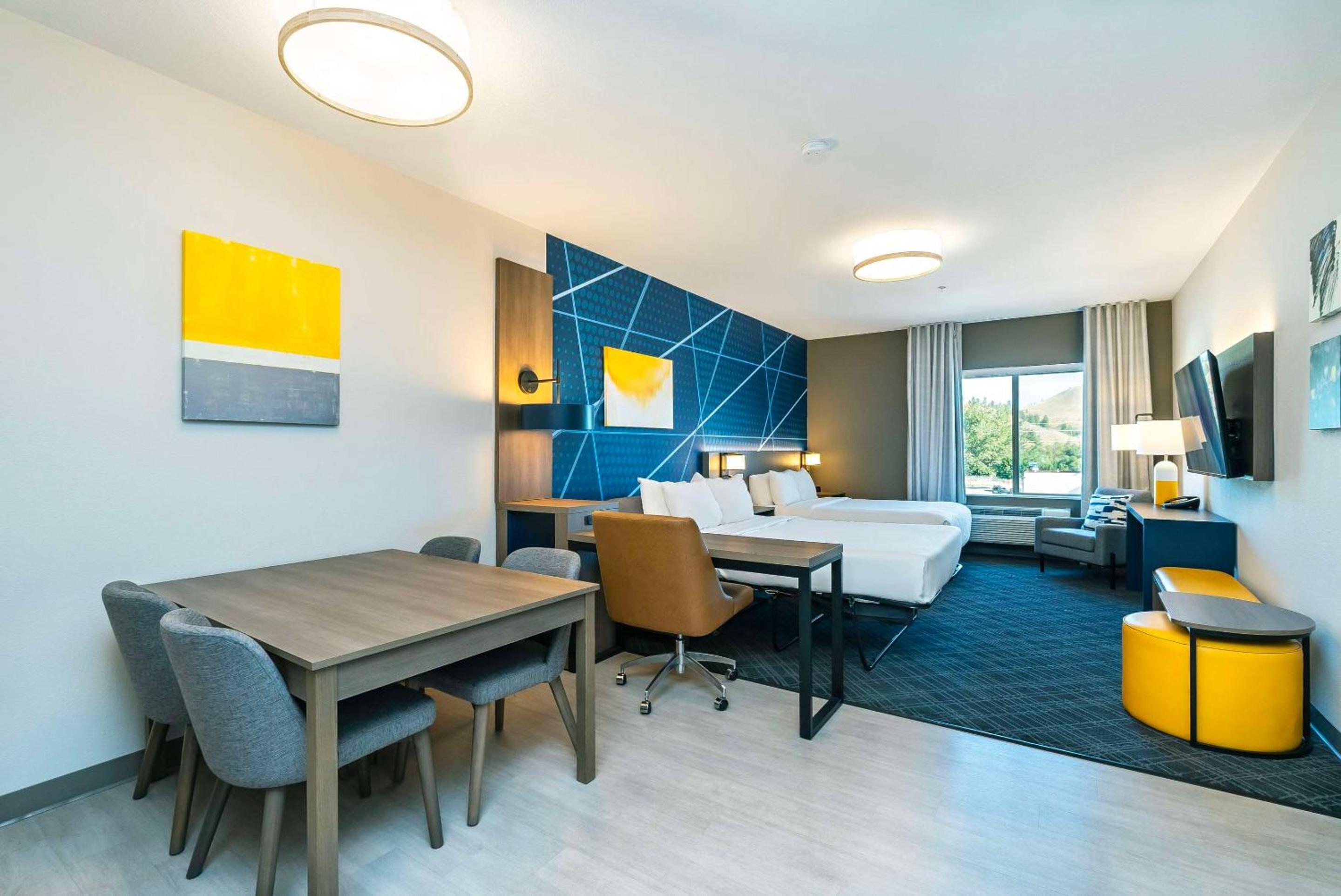 King Suite with Sofa Bed