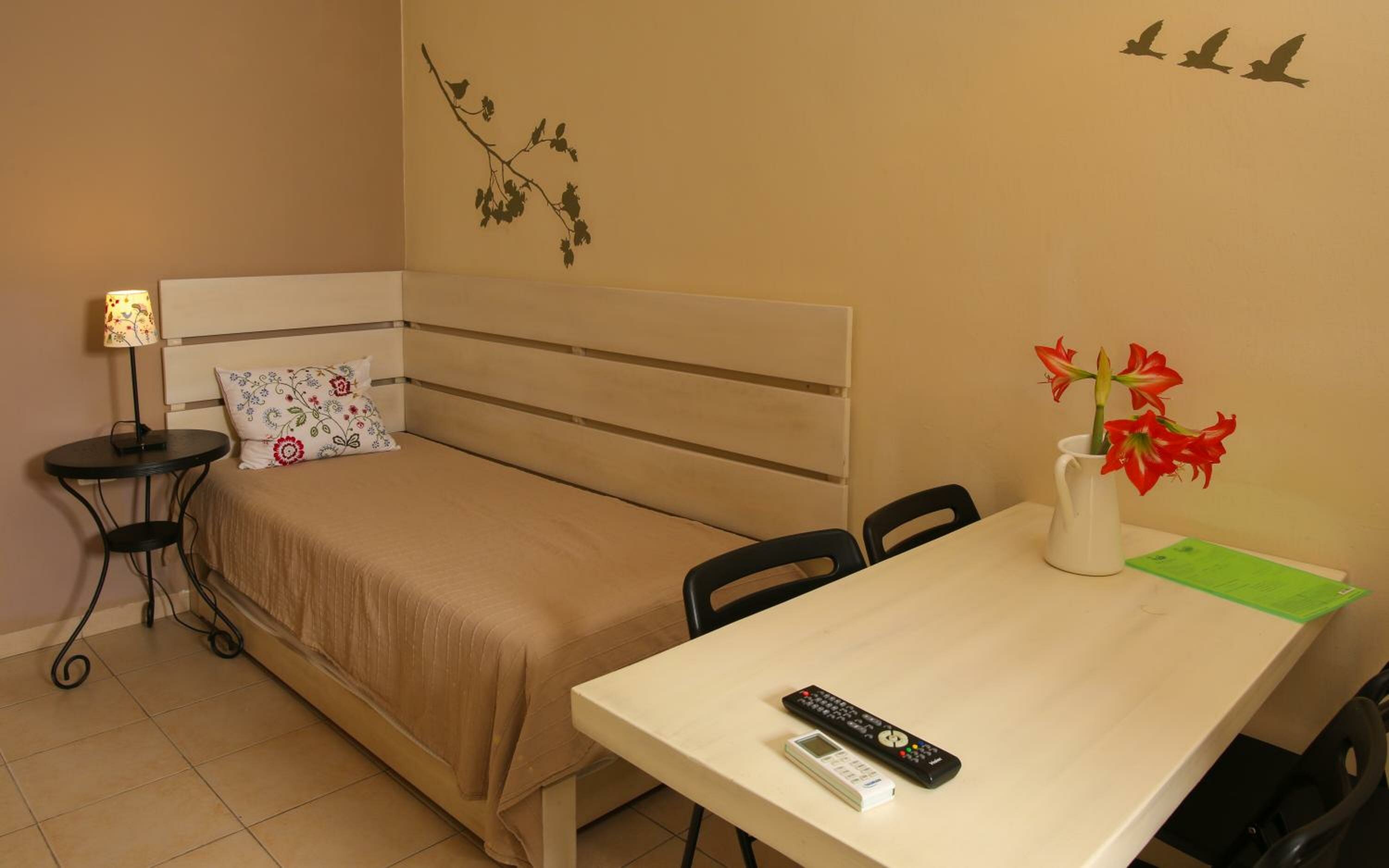 Apartment with Garden View