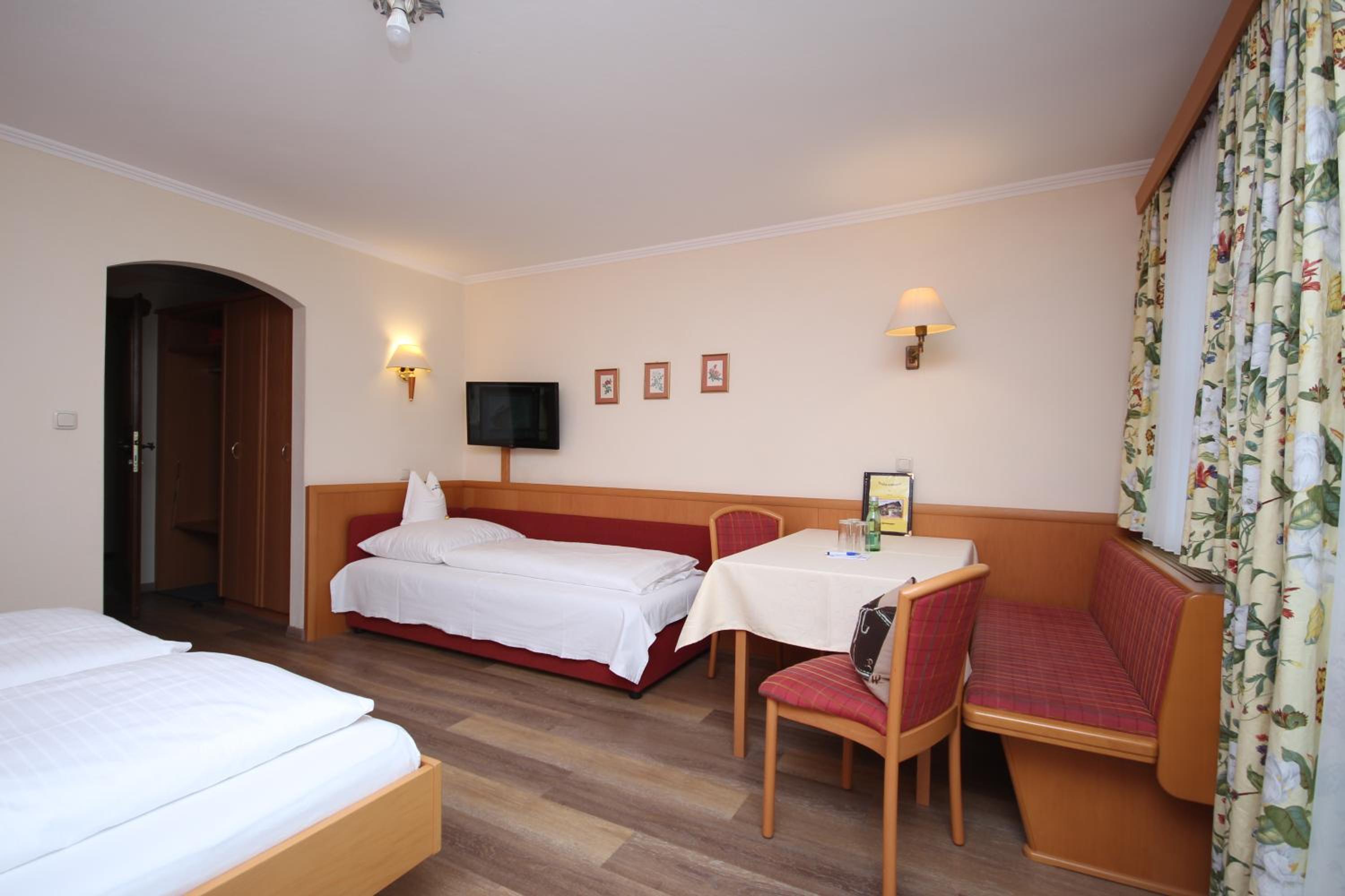 Triple Room with Balcony