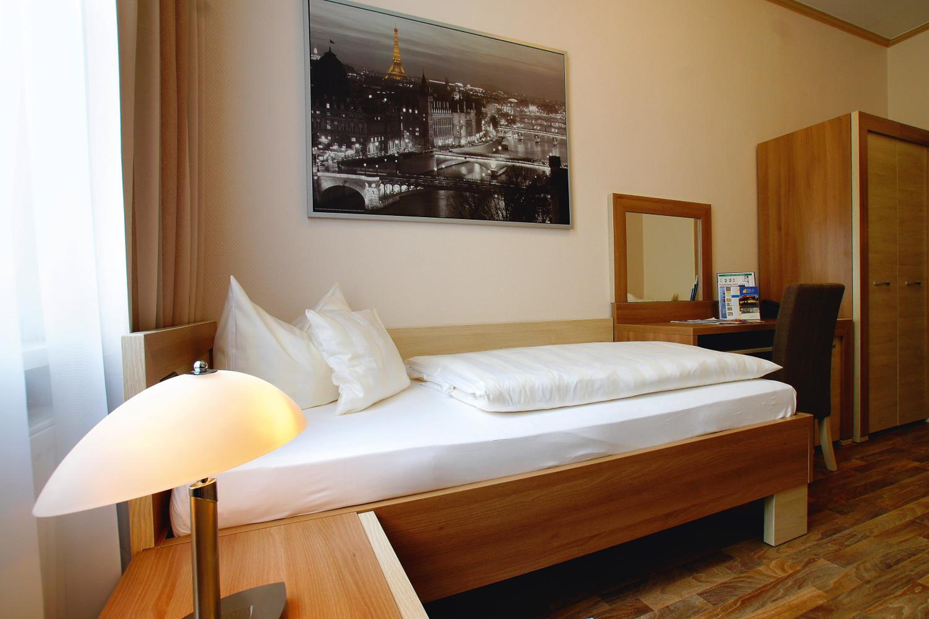 Superior Single Room