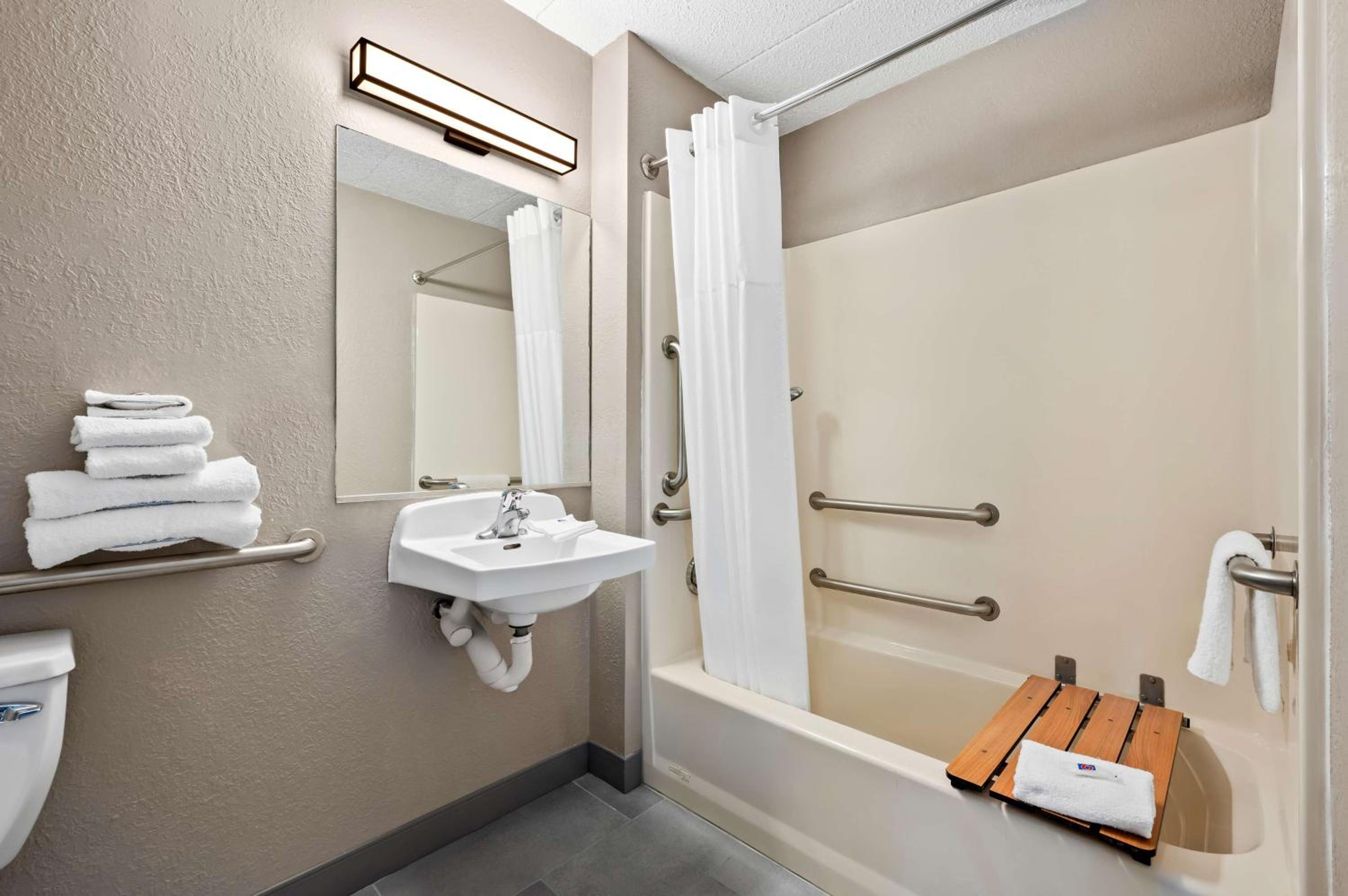 Queen Room with Two Queen Beds - Disability Access