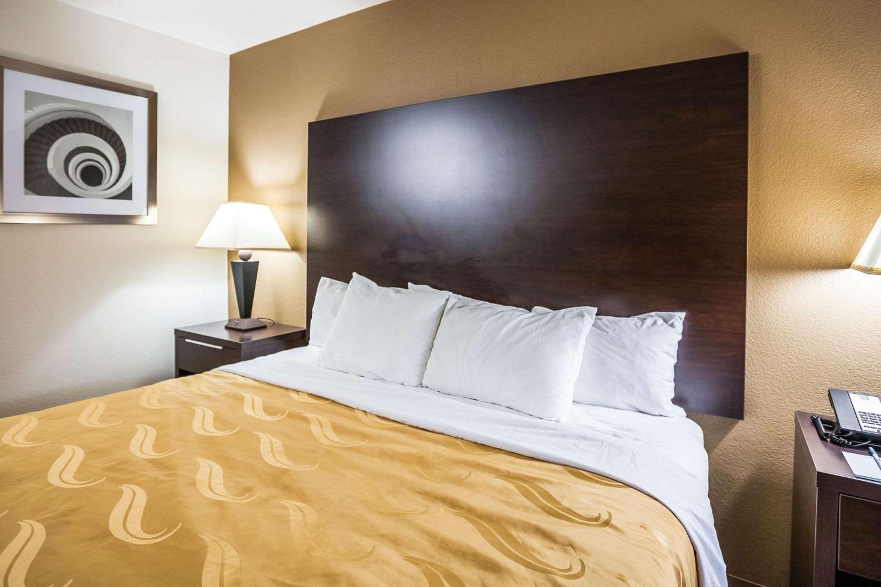 King Room - Accessible/Non-Smoking