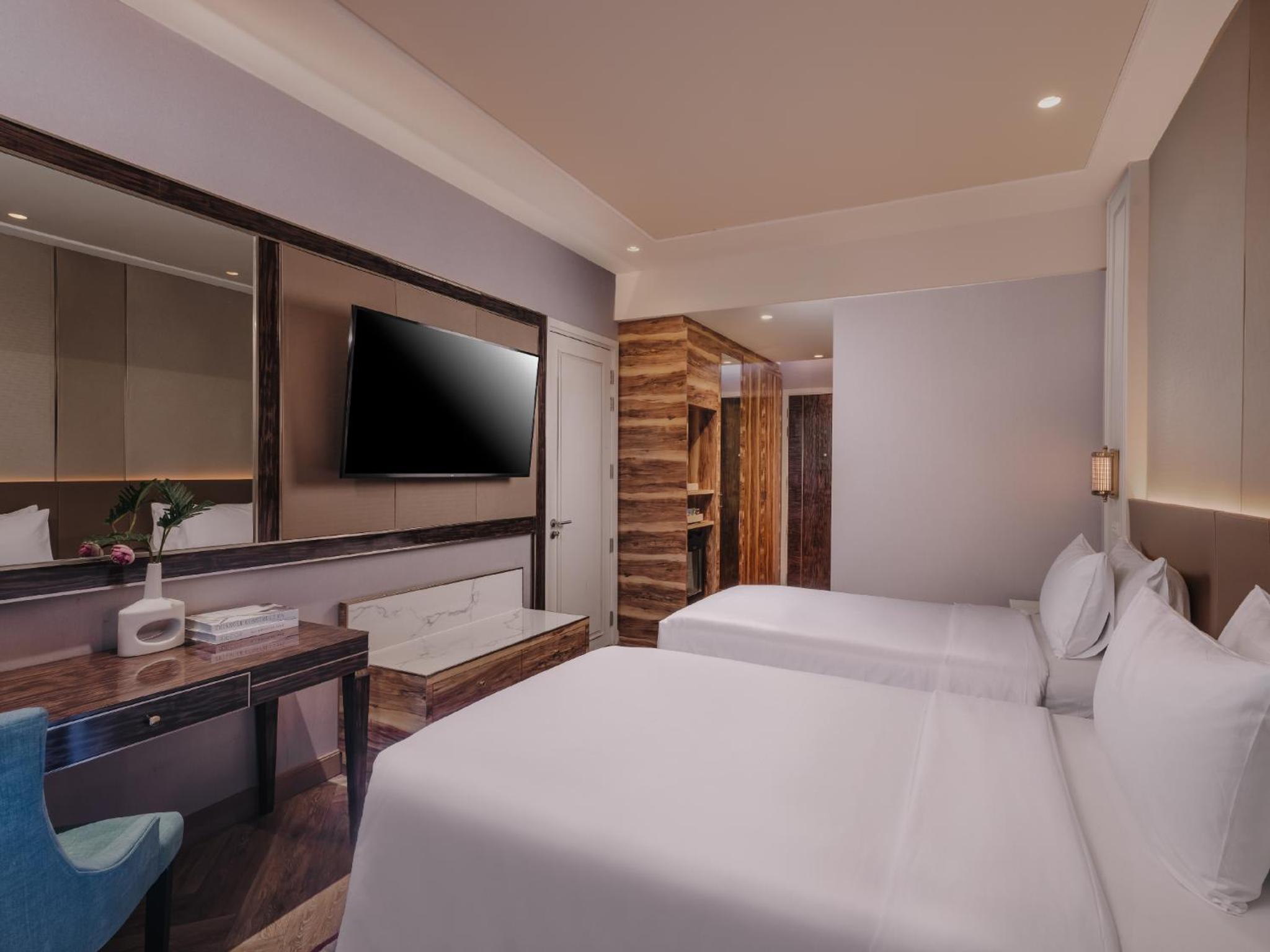 Superior Twin Room