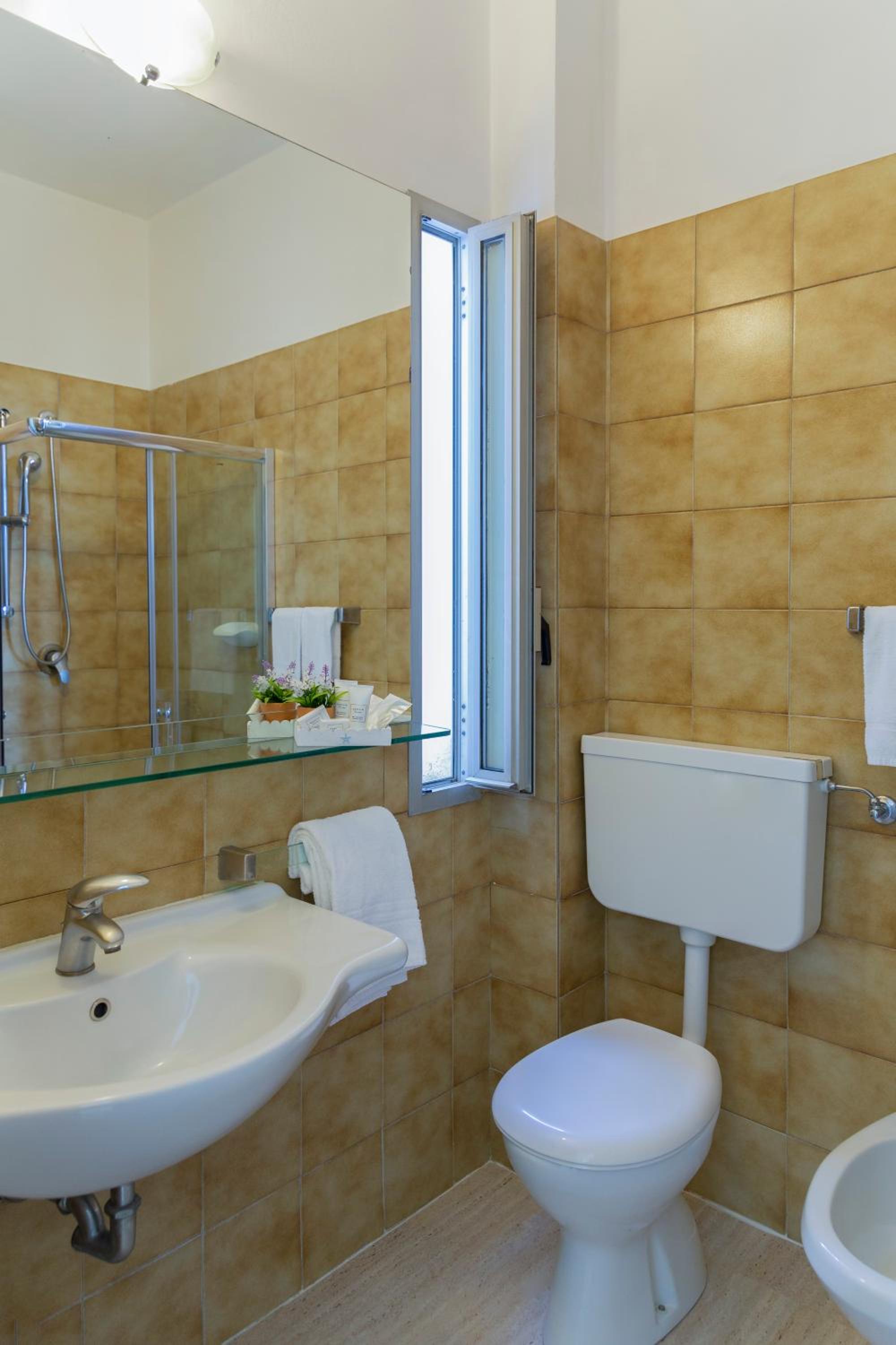 Double or Twin Room with Balcony