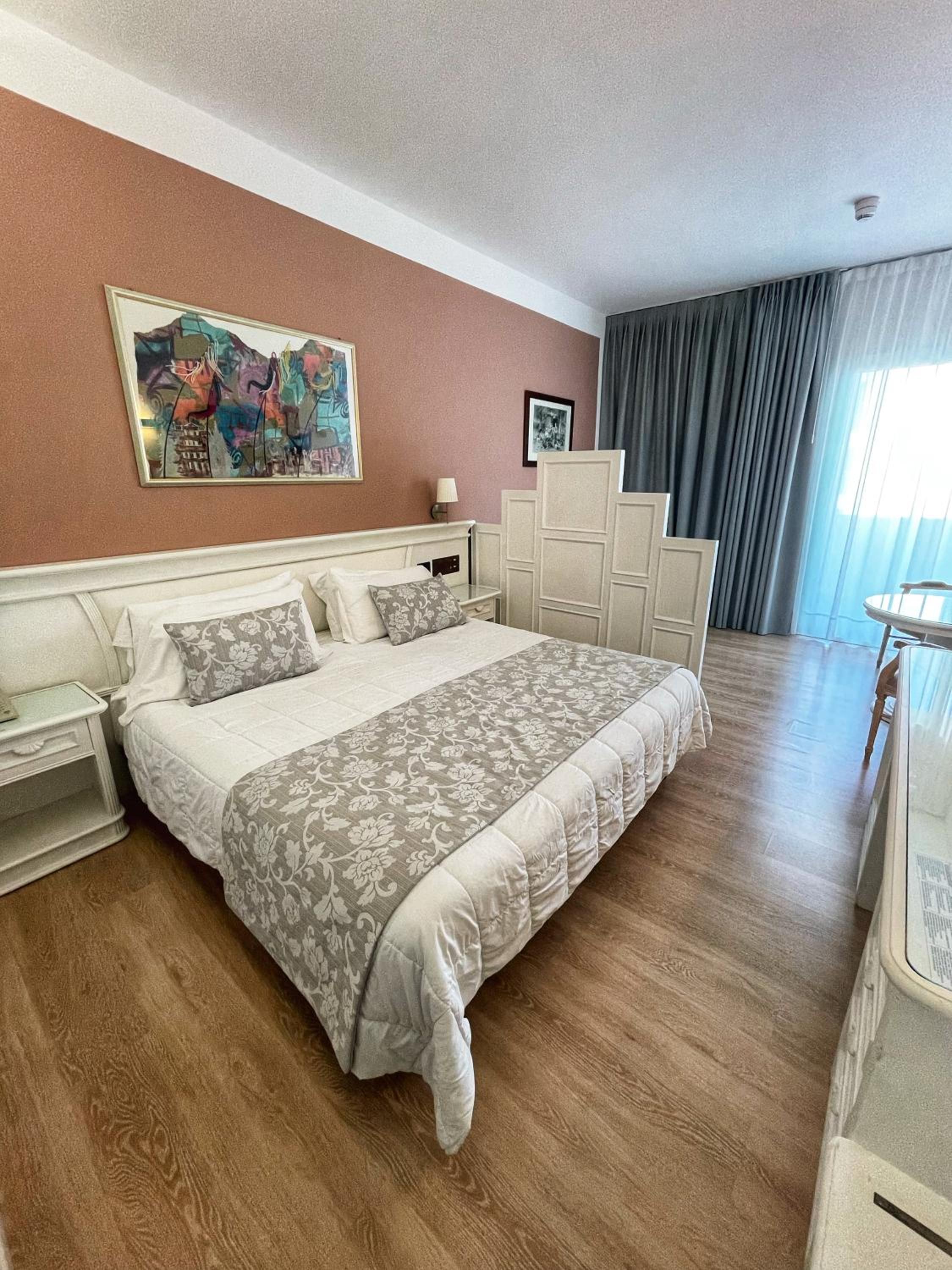 Junior Suite with Balcony