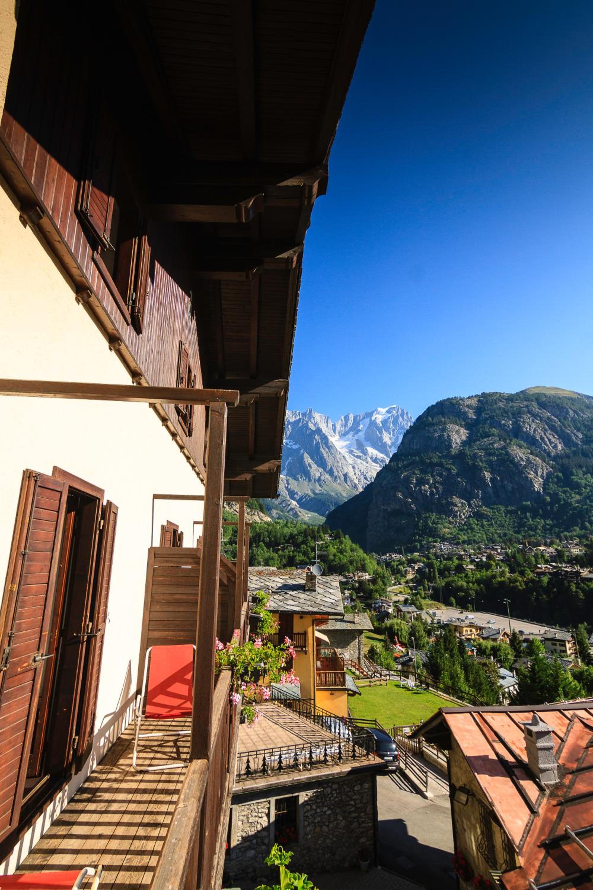 Twin Room with Balcony