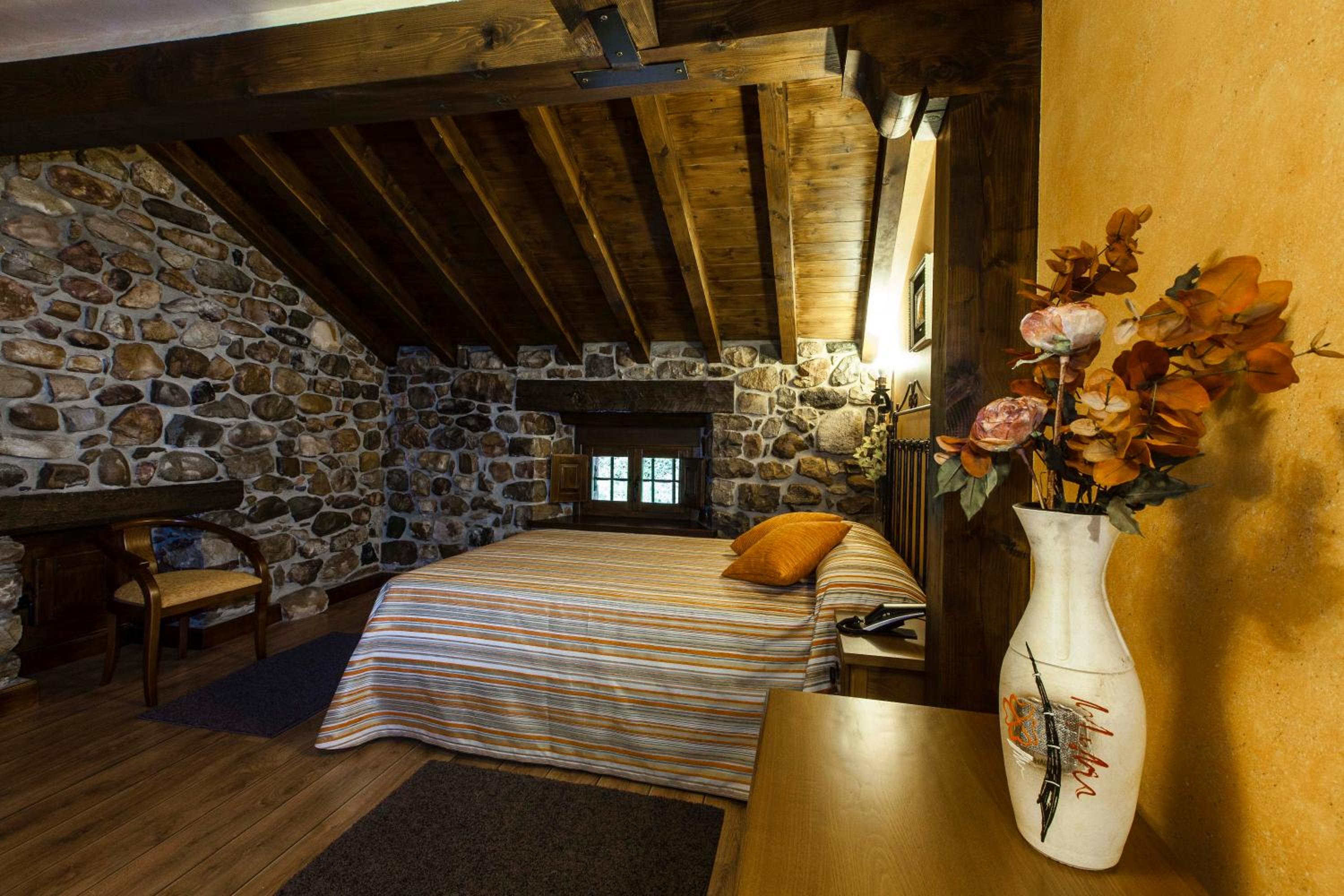 Double Room with Hydromassage Bath and Spa Access