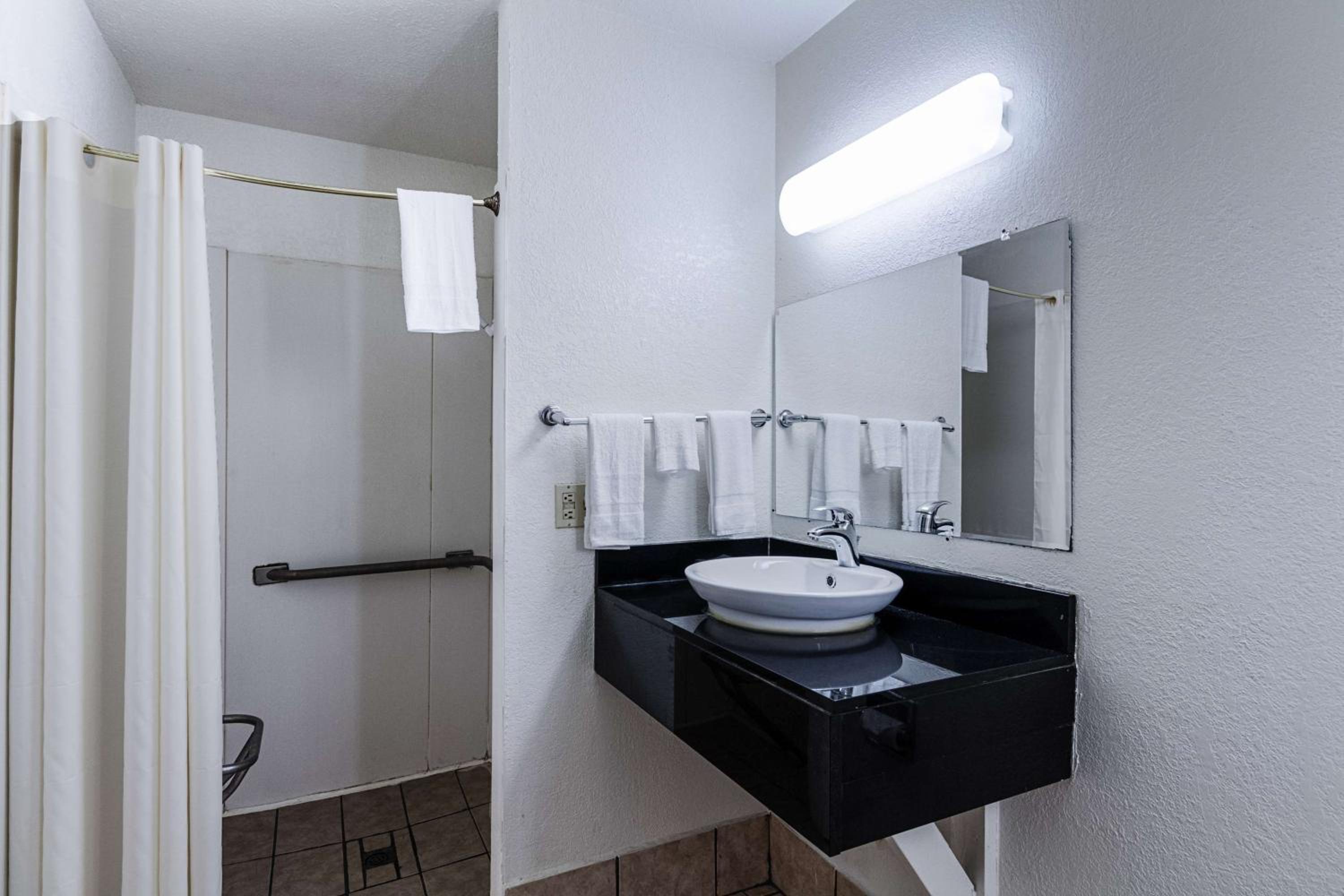 Quadruple Room - Disability Access - Non-Smoking