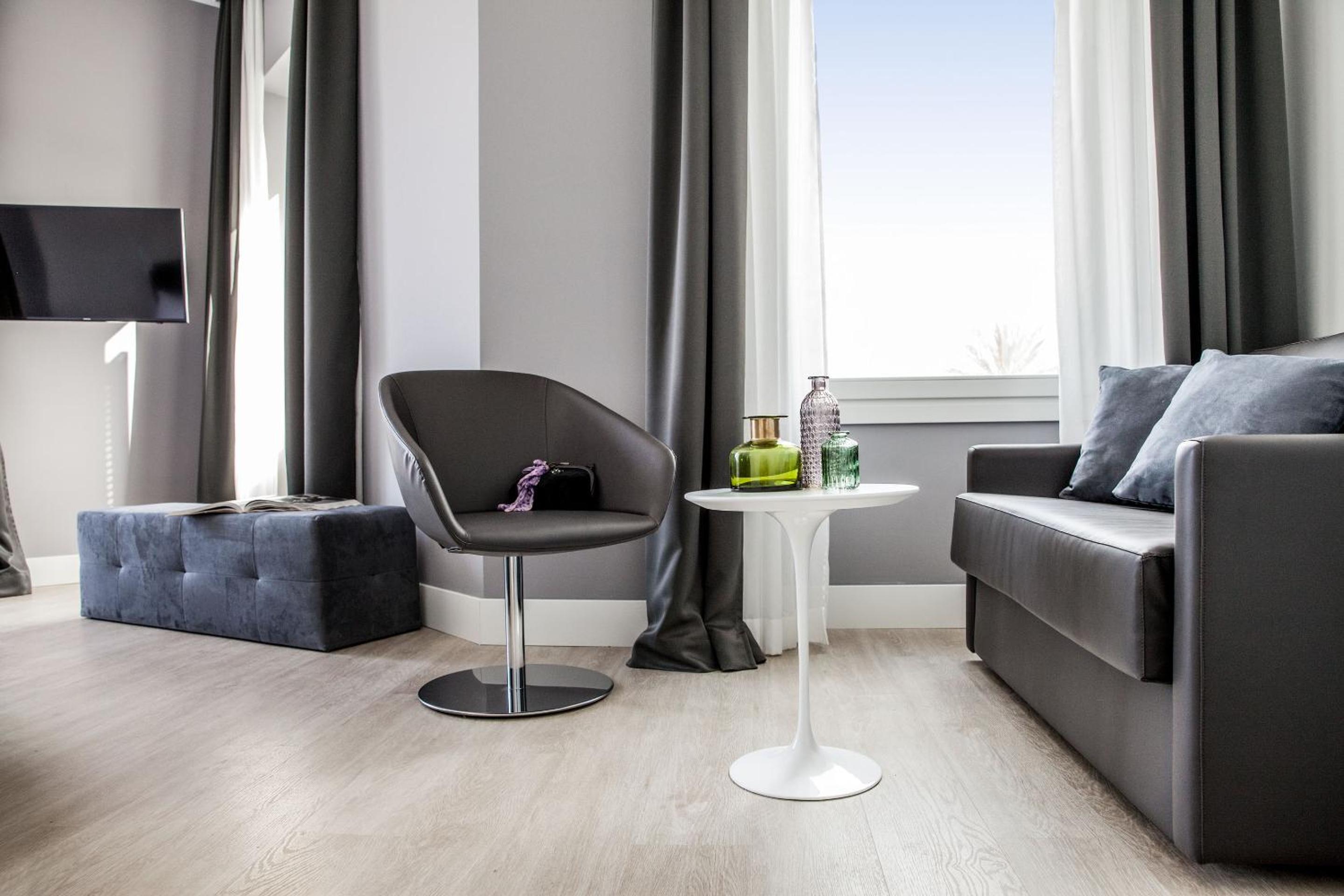 Superior Junior Suite with Balcony and Sea View