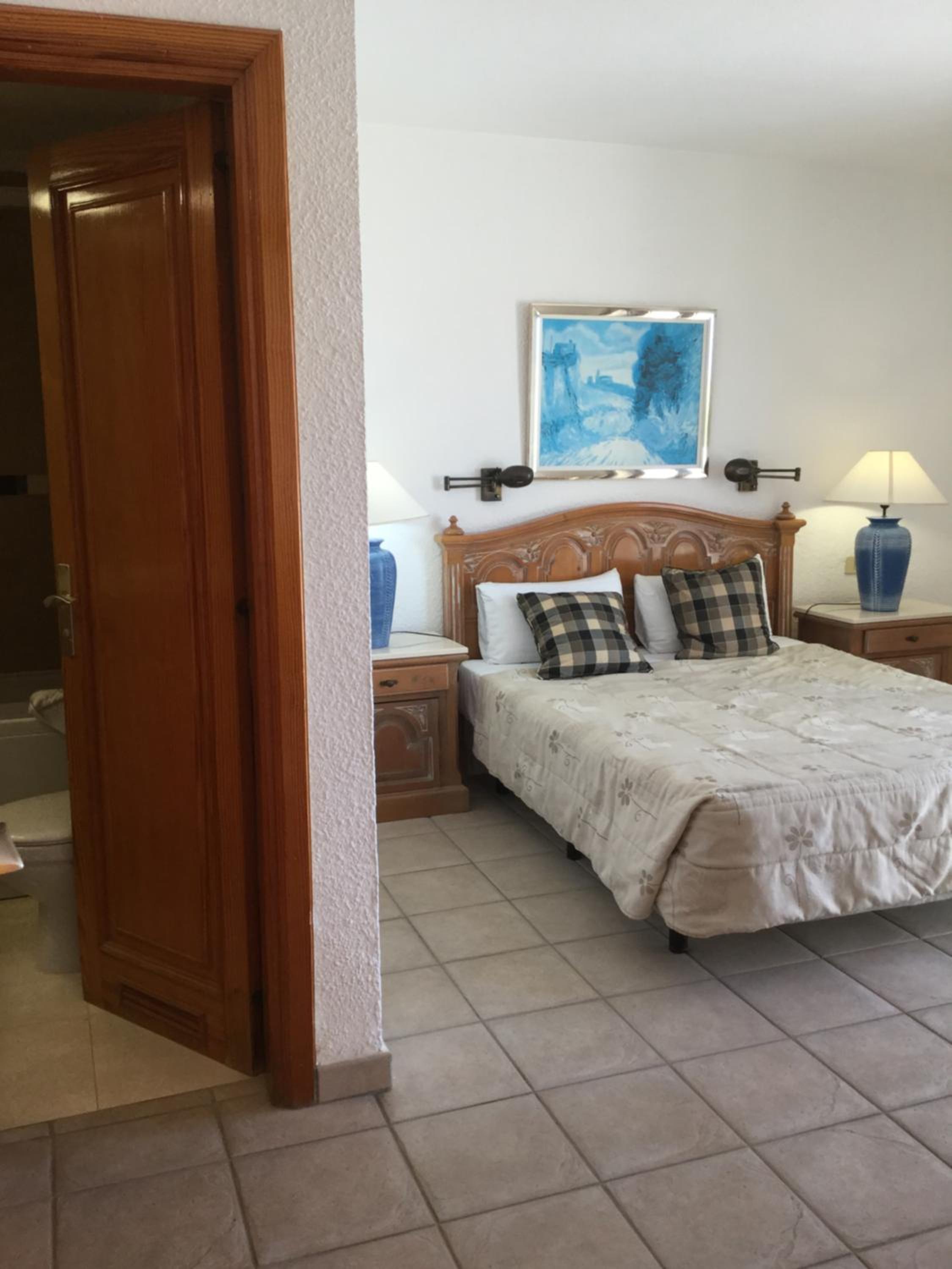 Two-Bedroom Apartment with Sea View