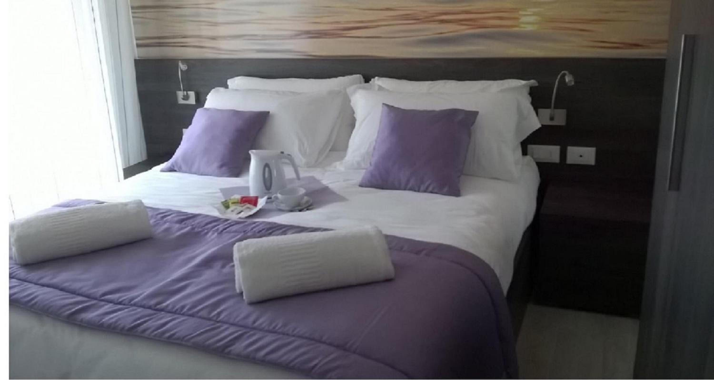 Family Room (2 Adults + 2 Children)