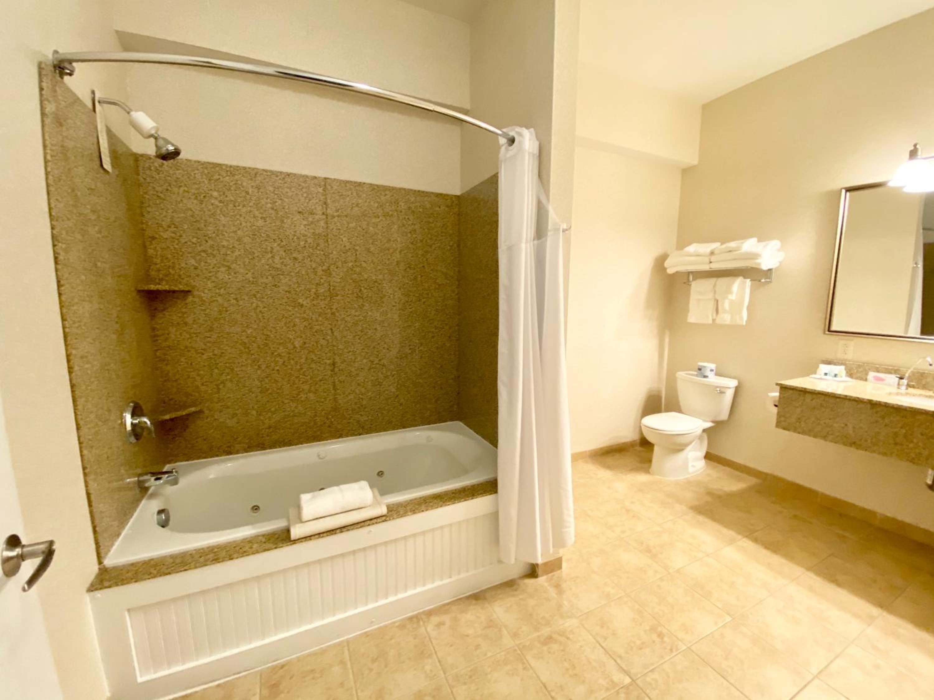 King Suite - Non Smoking