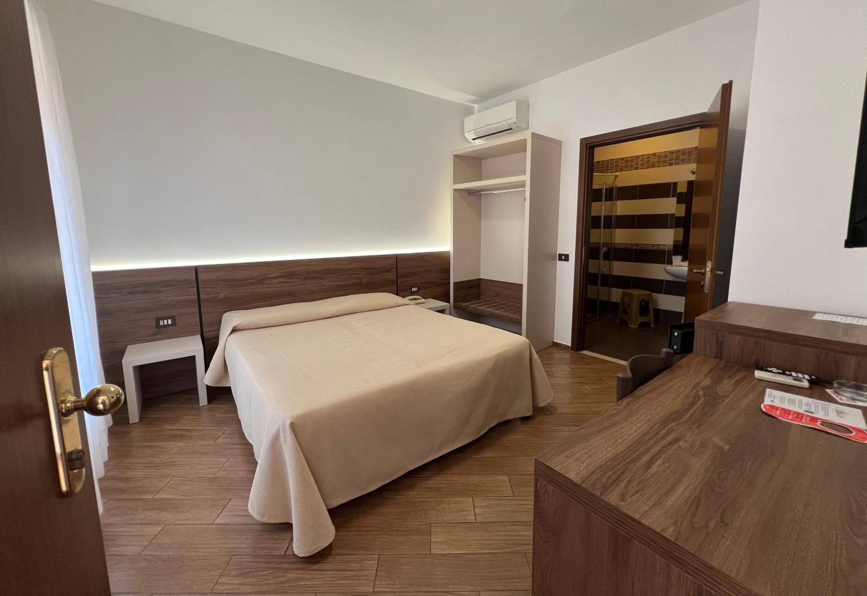 Economy Double or Twin Room