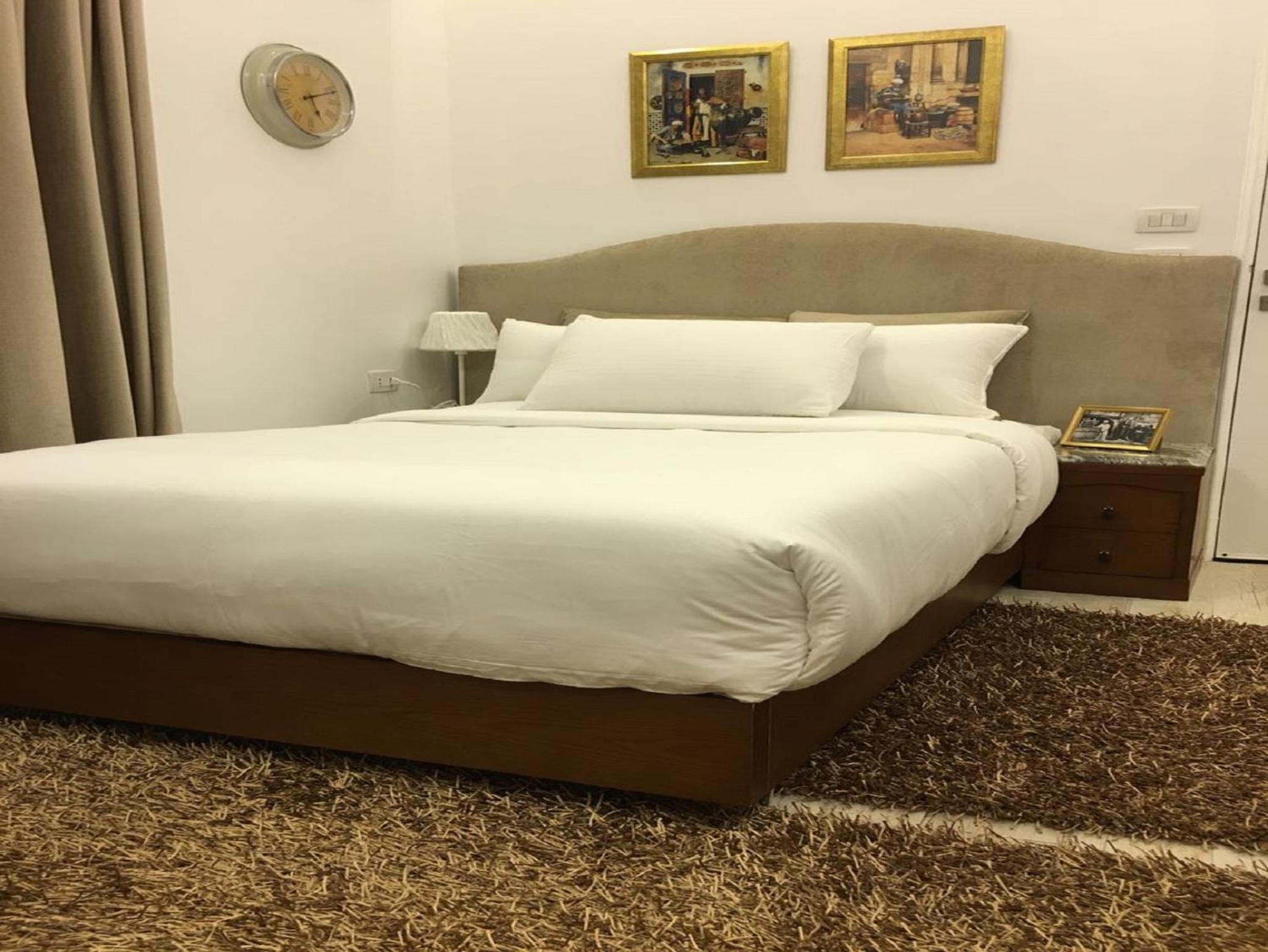 Deluxe Single Room