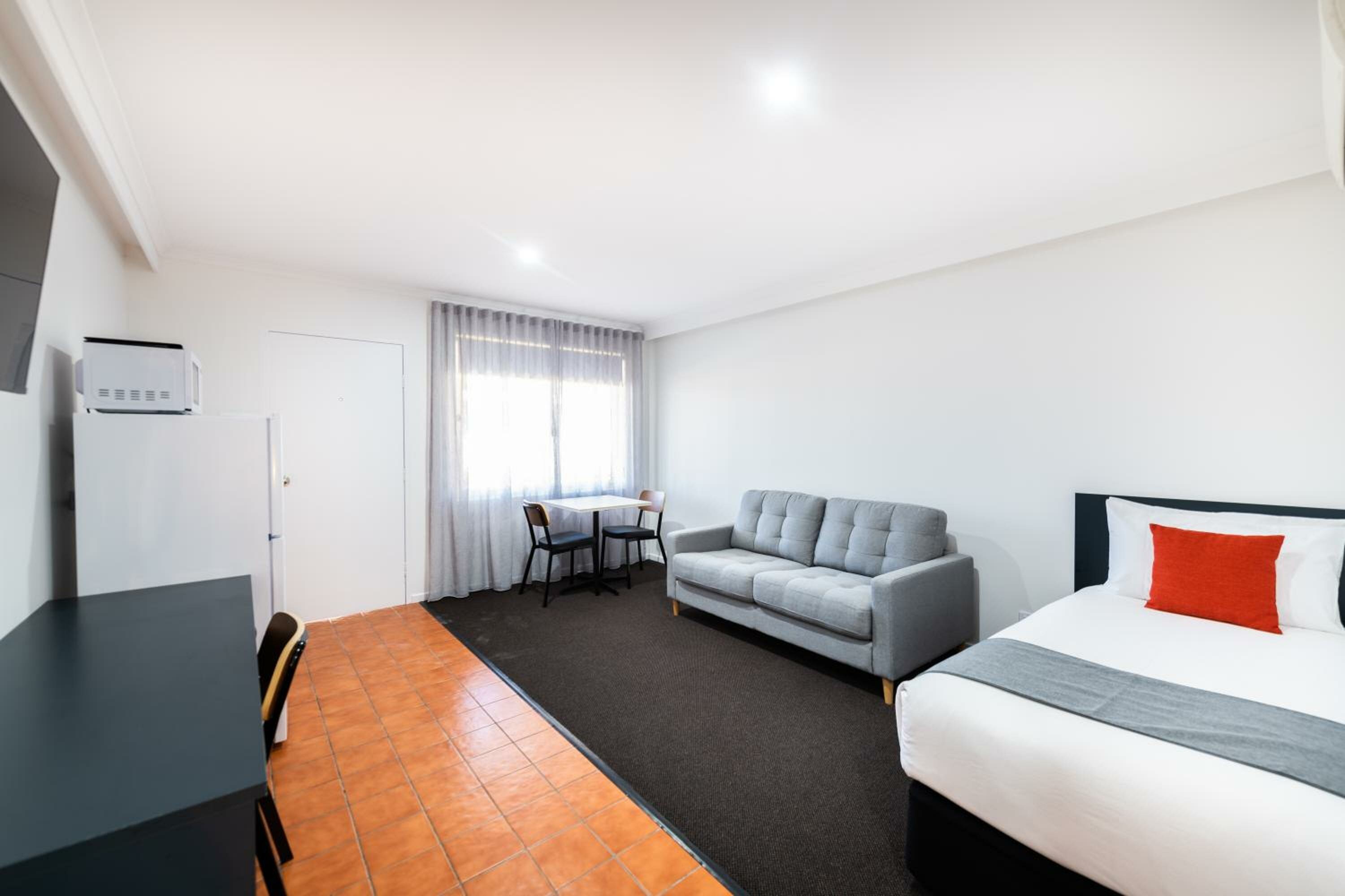 Family Suite (No Pets)