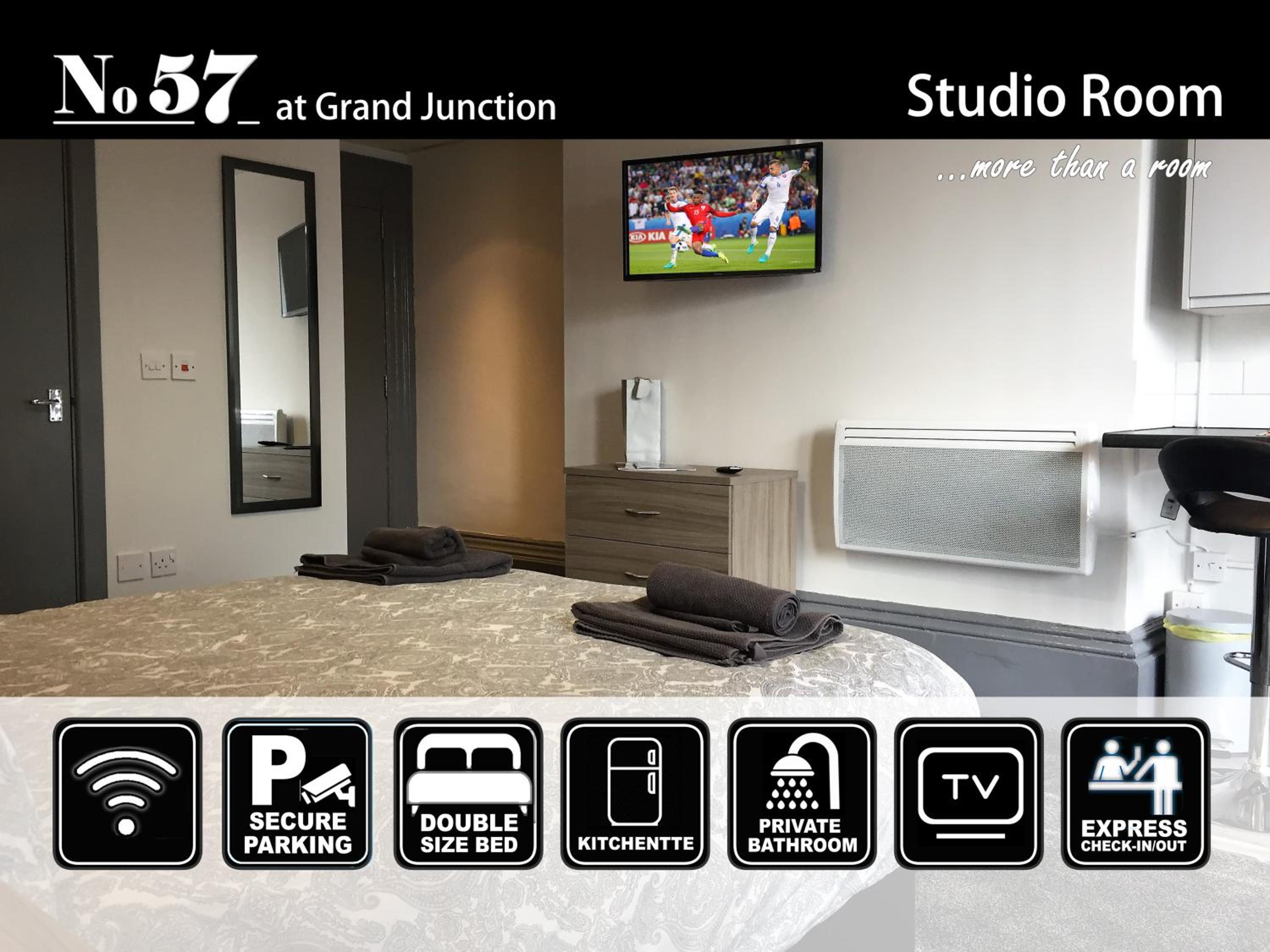 Studio Sixteen Double