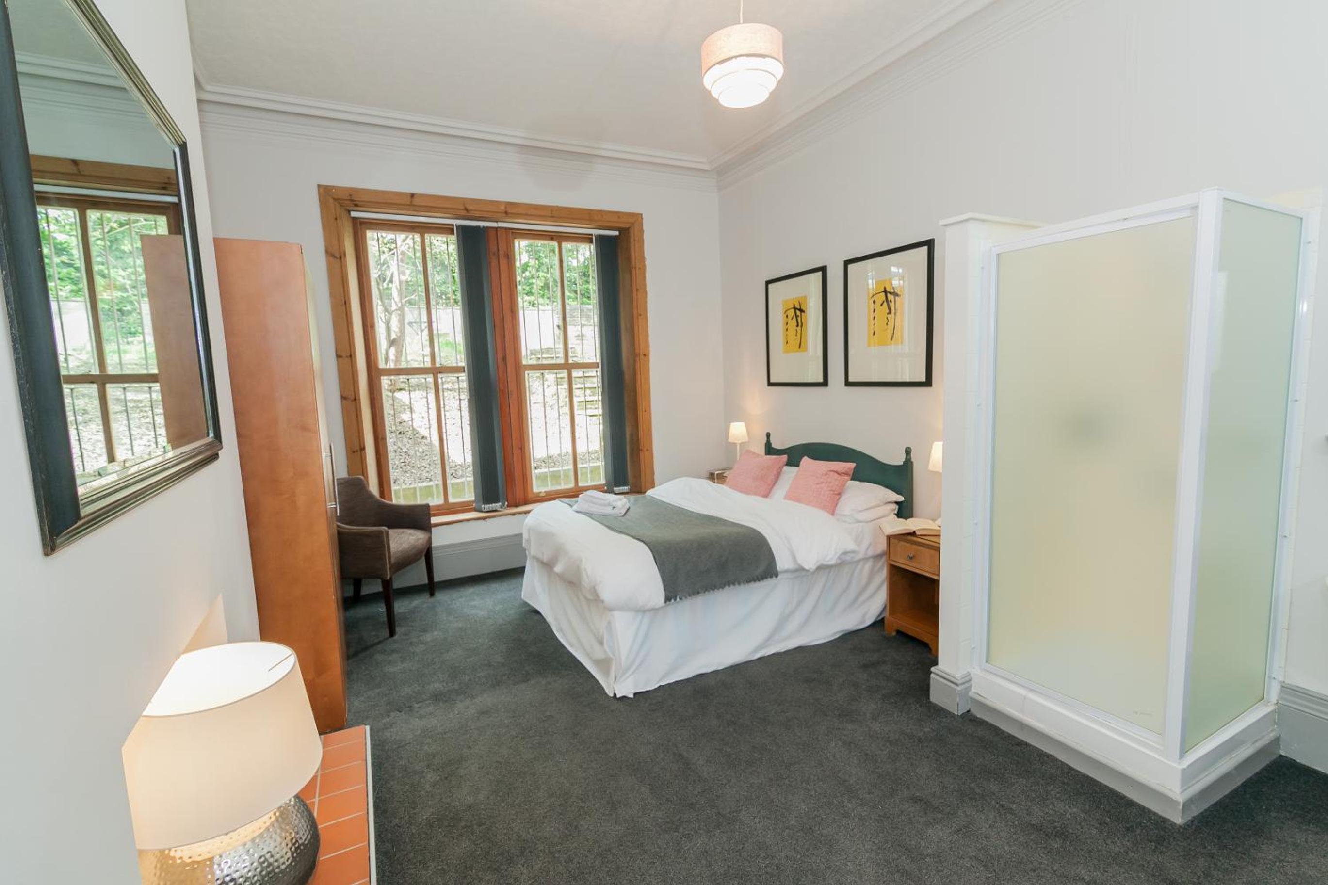 Deluxe Double Room with Shower