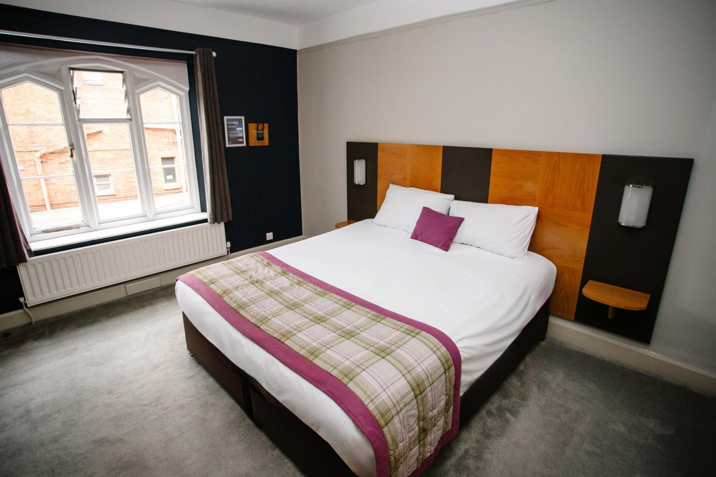 Large Double or Twin Room