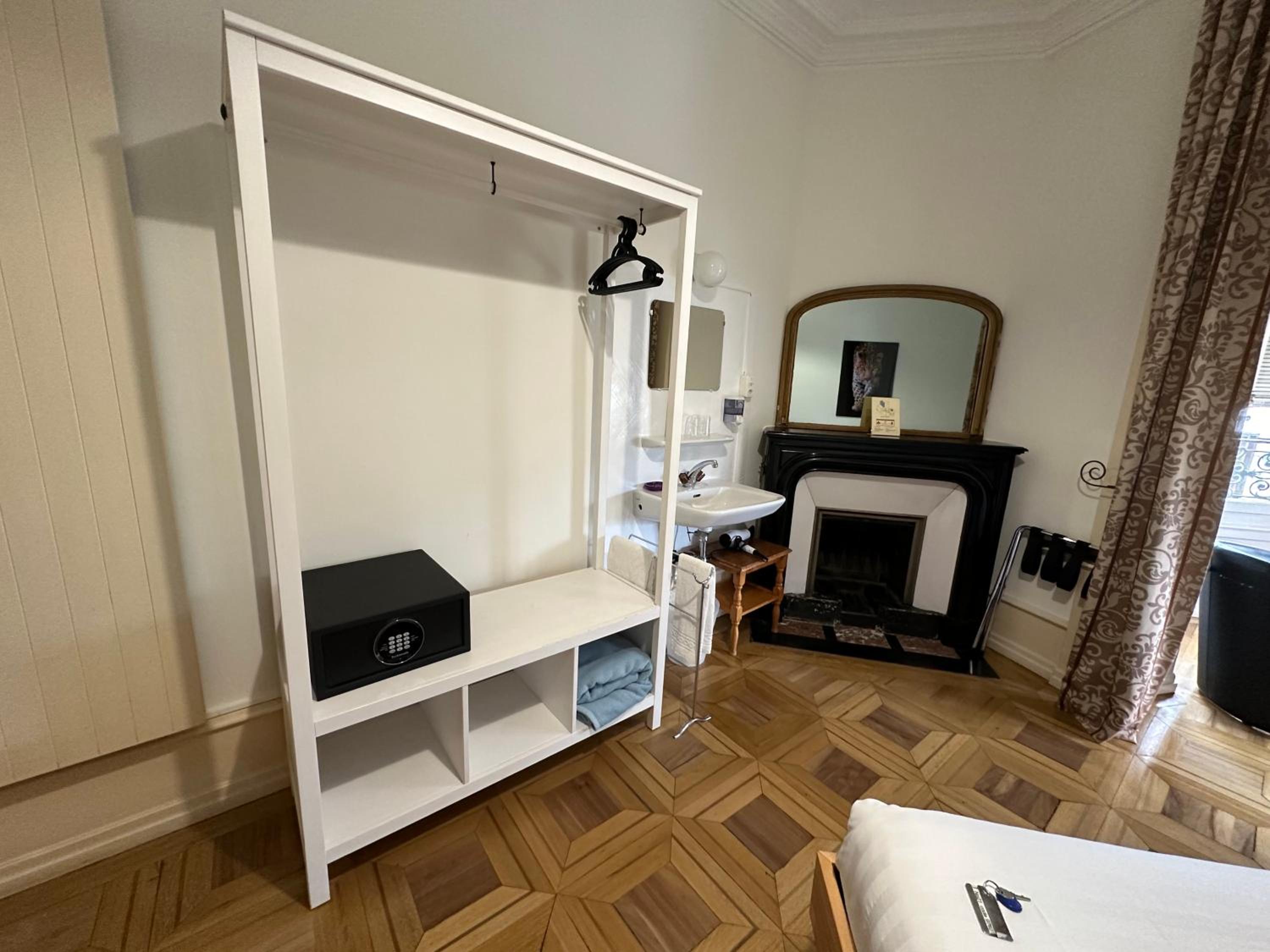 Double Room with Private External Bathroom