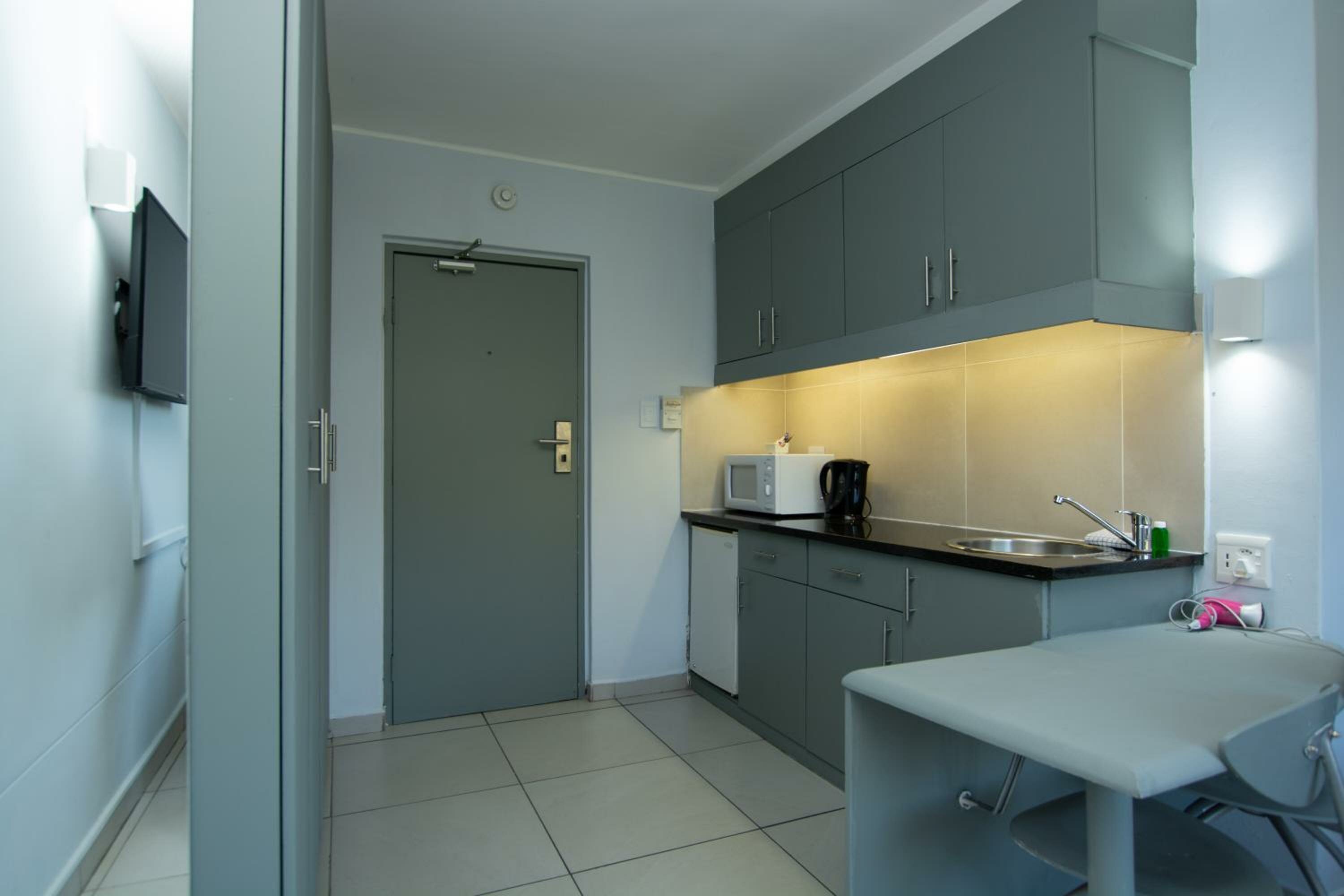 Studio with Mountain View